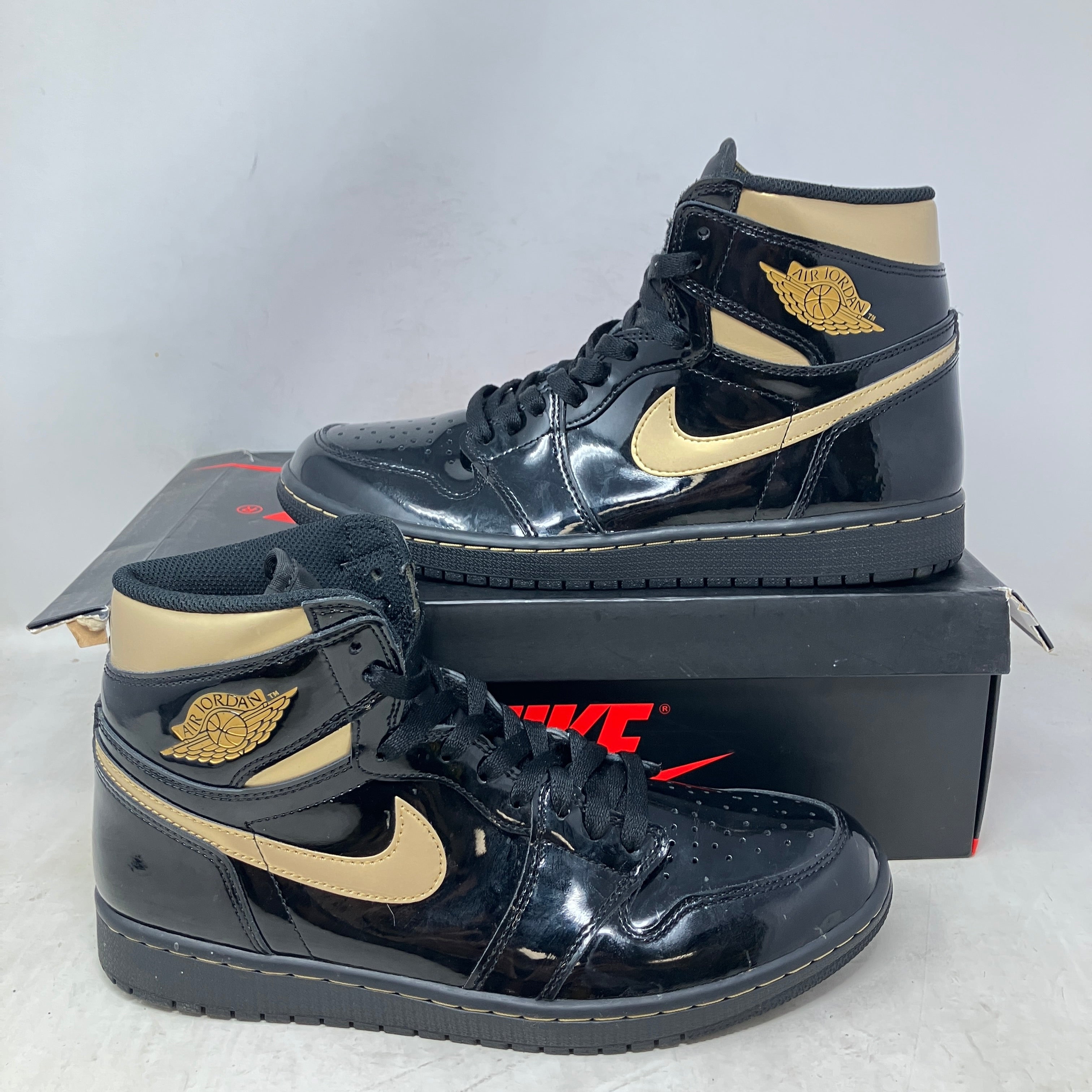 Jordan 1 Retro High Black Metallic Gold (2020)