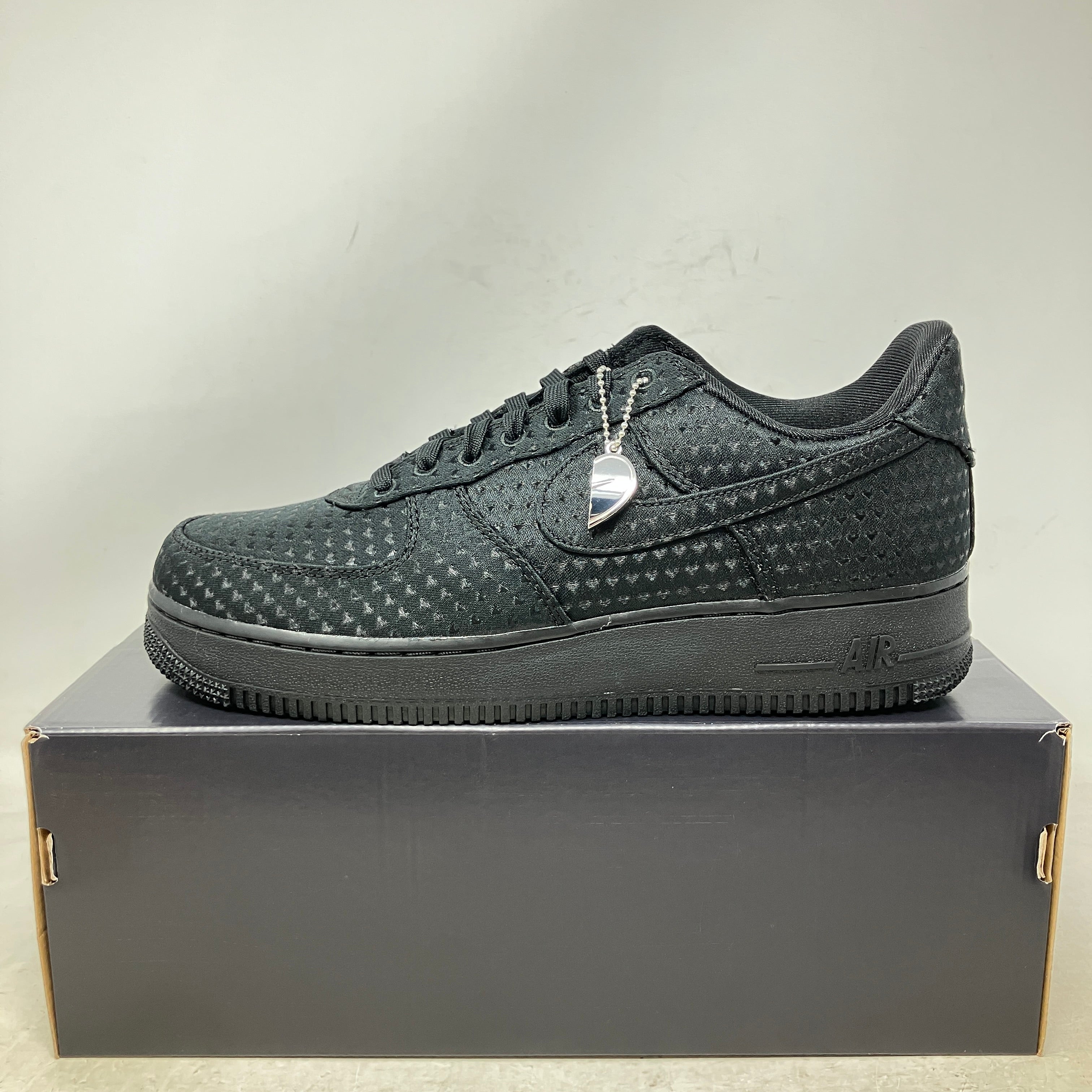 Nike Air Force 1 Low Valentine's Day Black (2026)