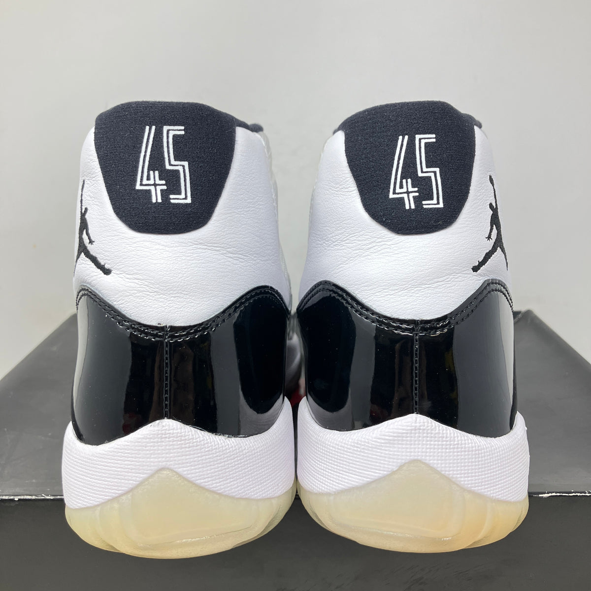 Jordan 11 Retro Concord (2018)