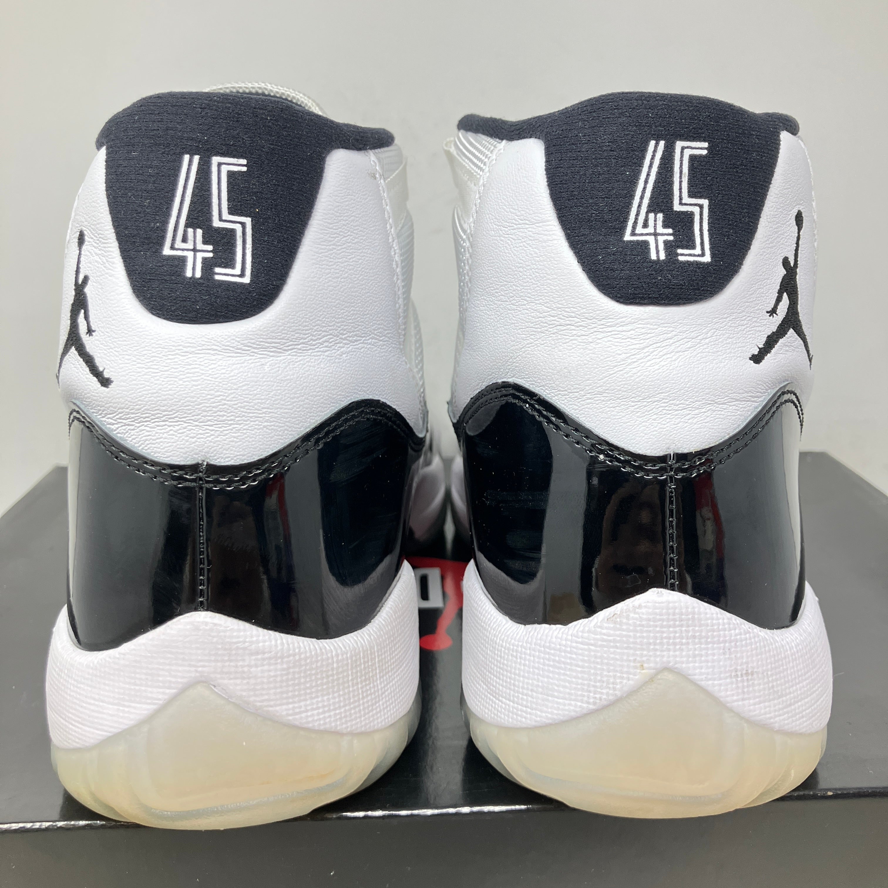 Jordan 11 Retro Concord (2018)