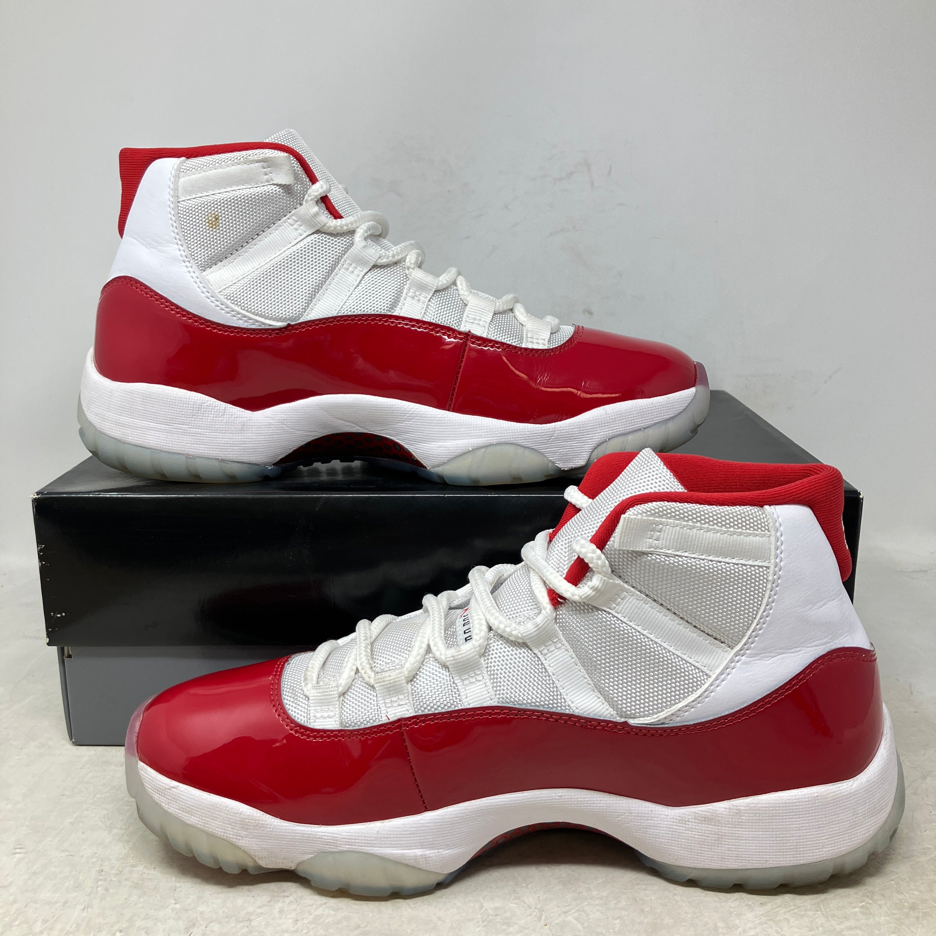 Jordan 11 Retro Cherry (2022)
