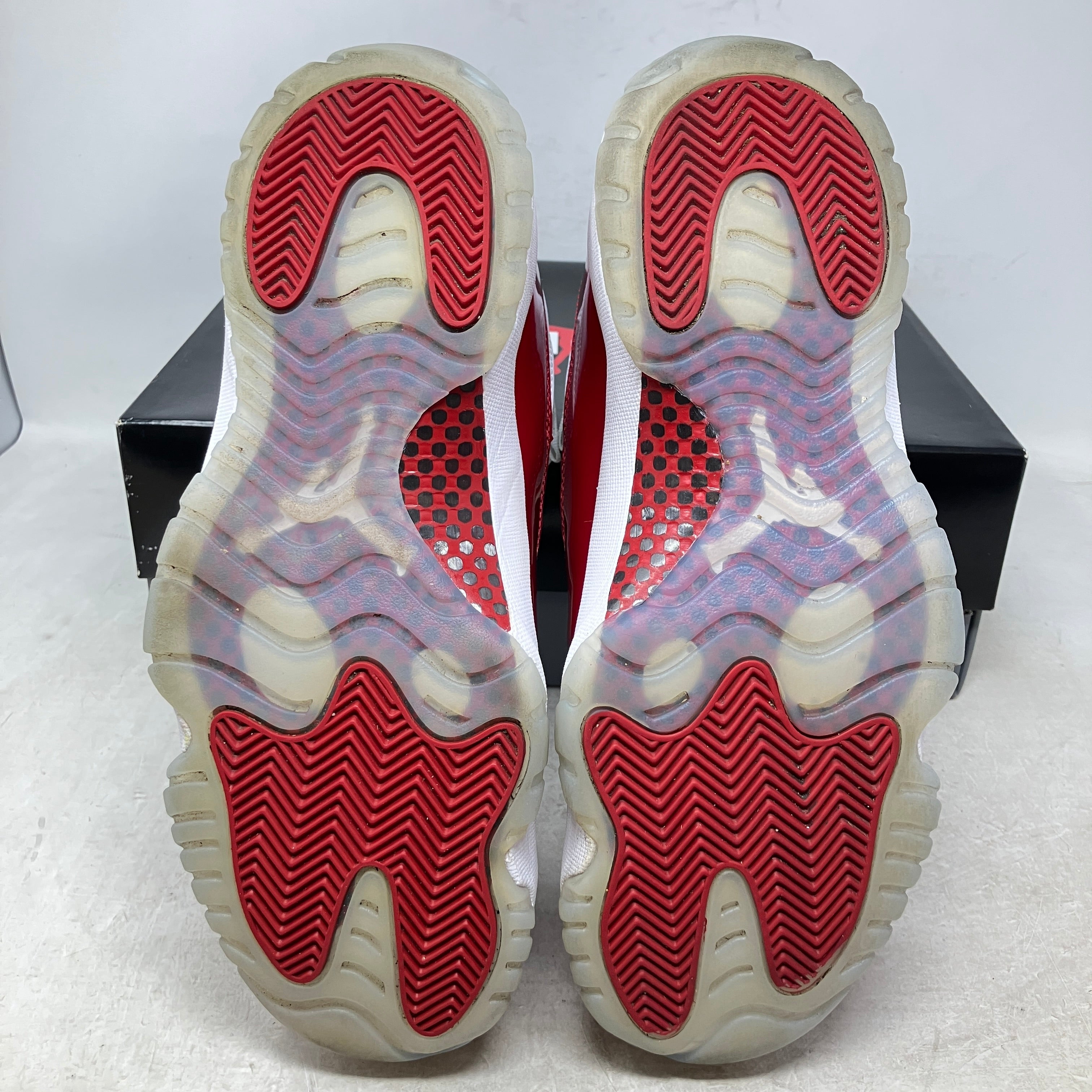 Jordan 11 Retro Cherry (2022)