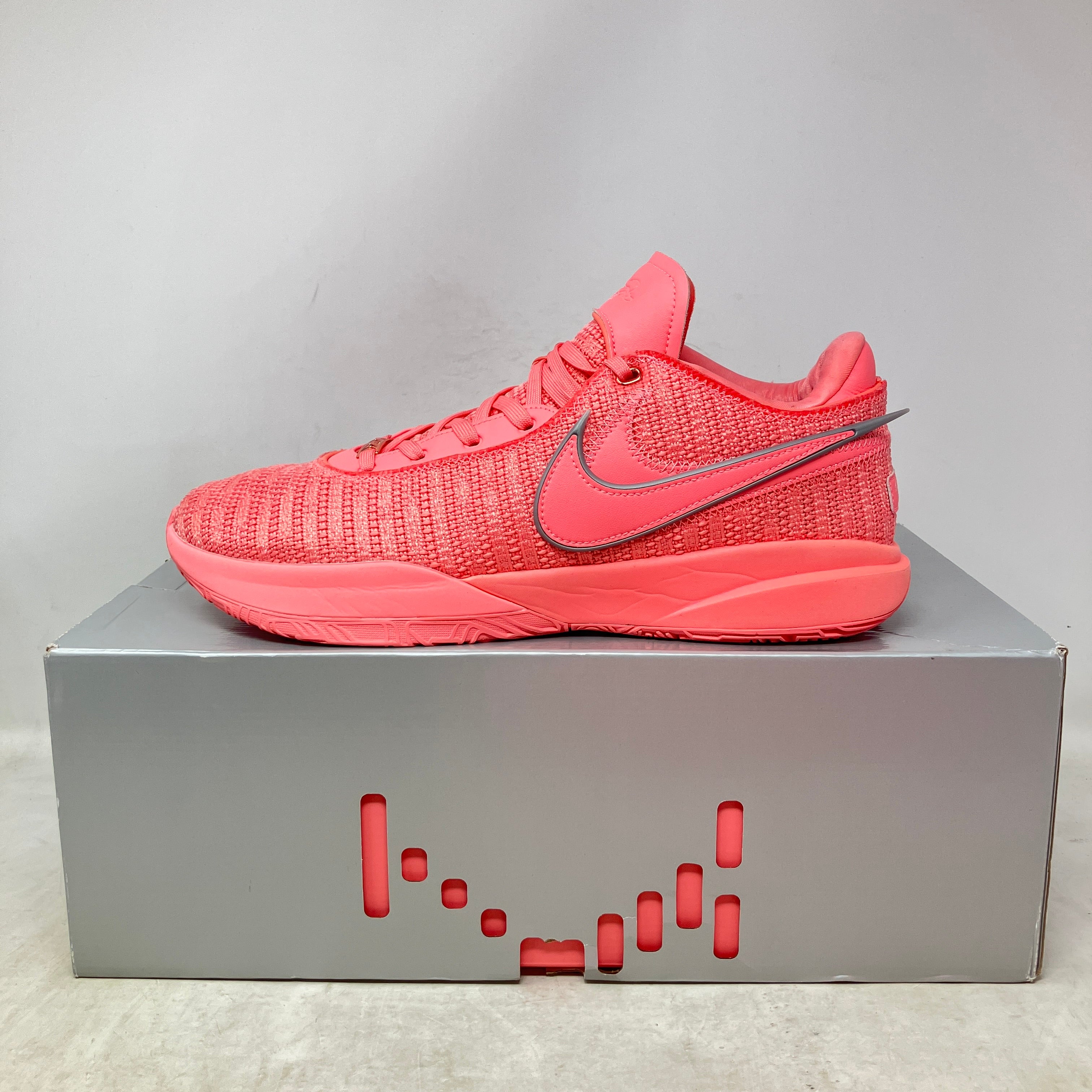 Nike LeBron 20 Pink Diamond