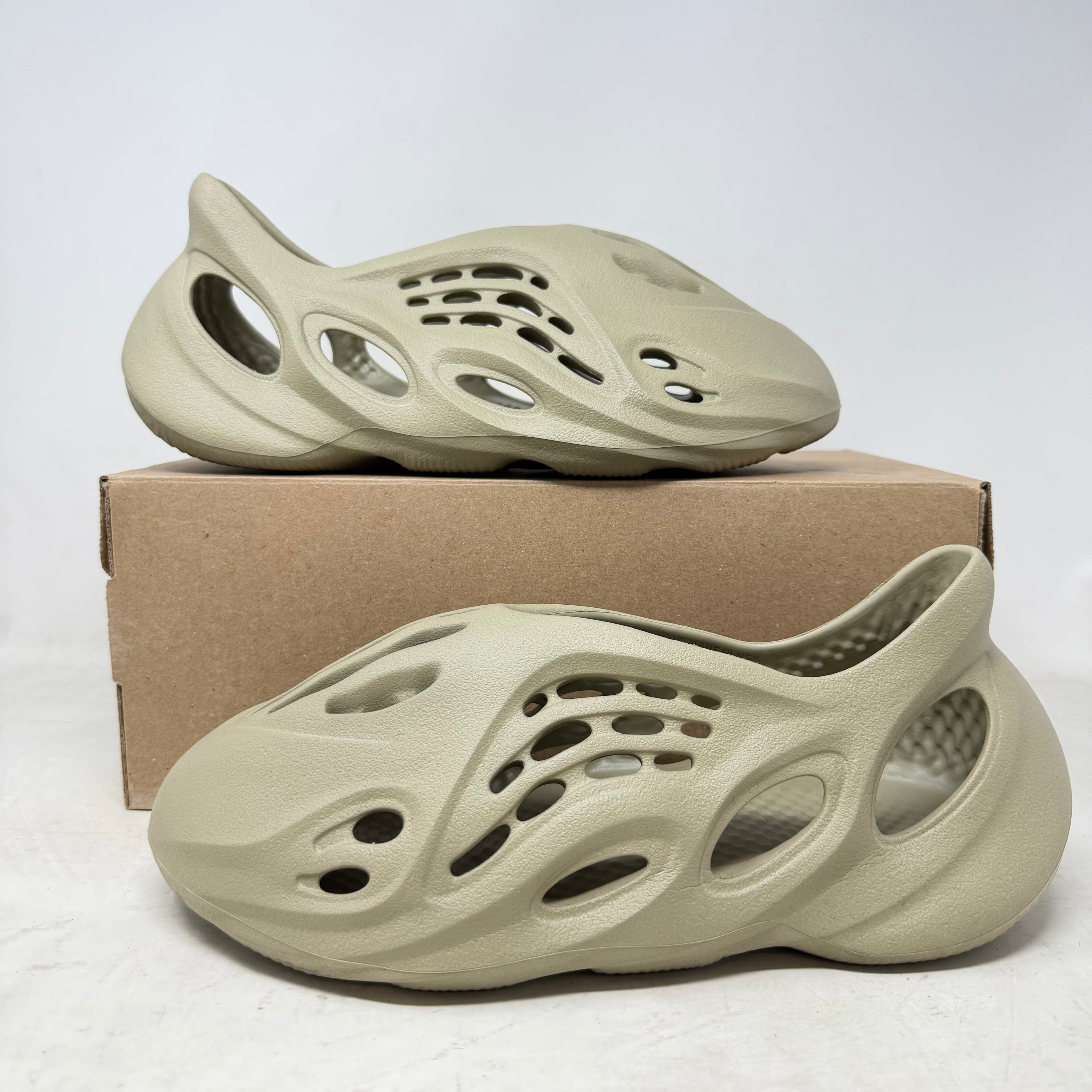 adidas Yeezy Foam RNR Stone Salt