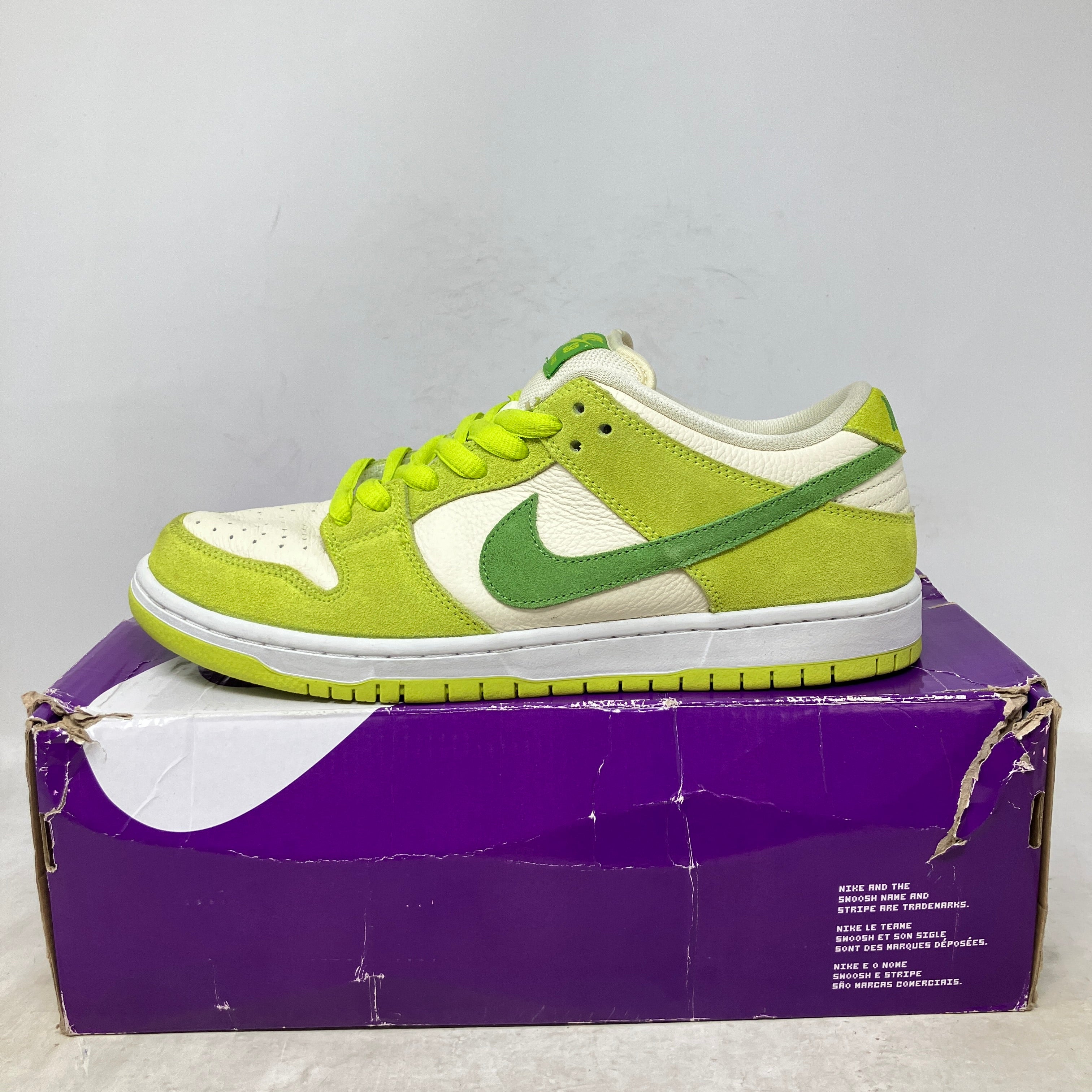 Nike SB Dunk Low Green Apple
