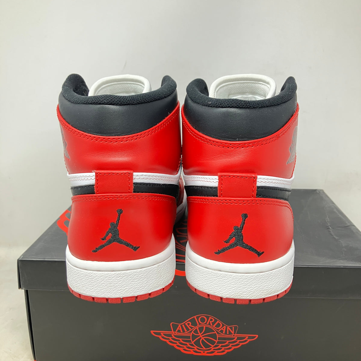 Jordan 1 Retro Chicago (2013)