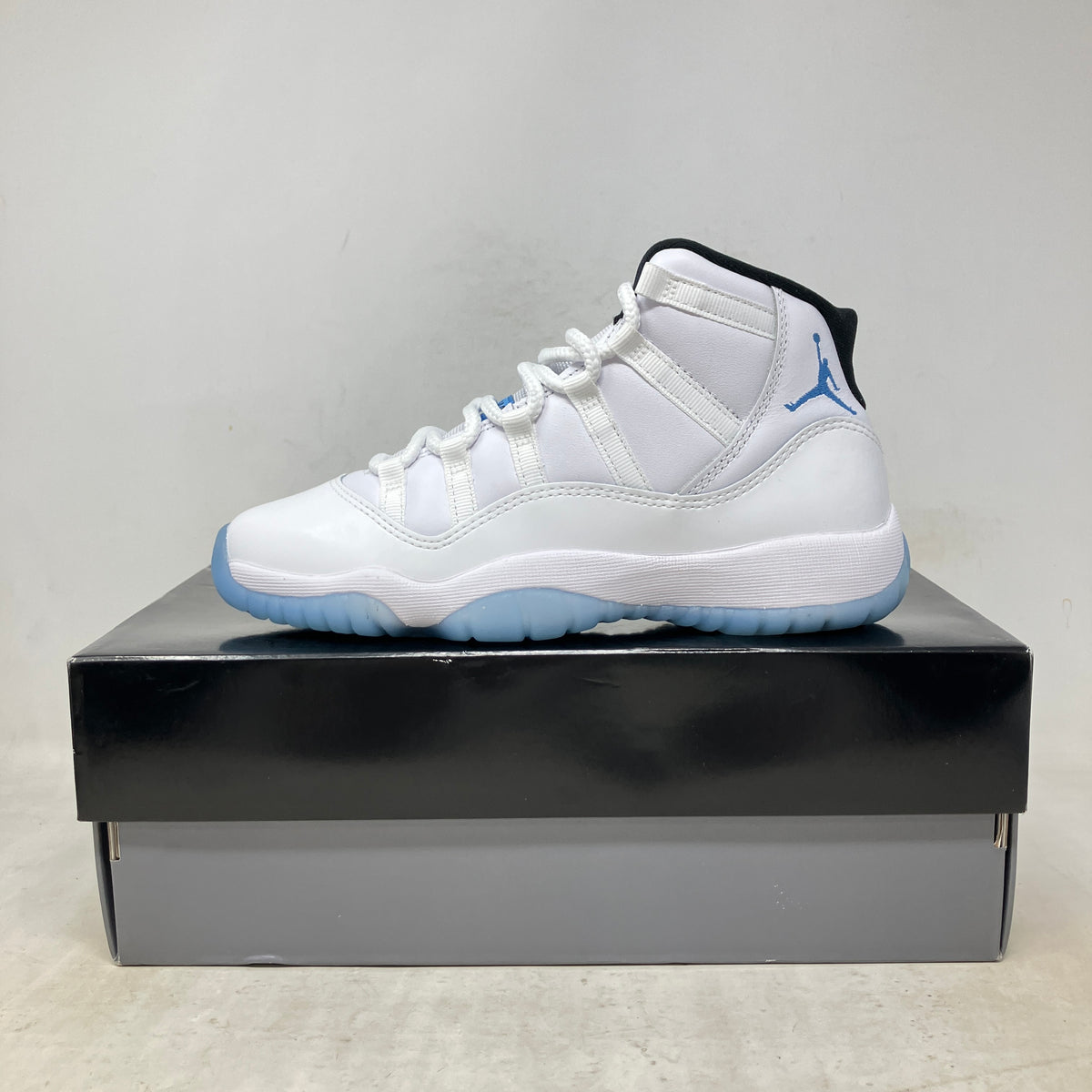 Jordan 11 Retro Legend Blue (2024) (GS)