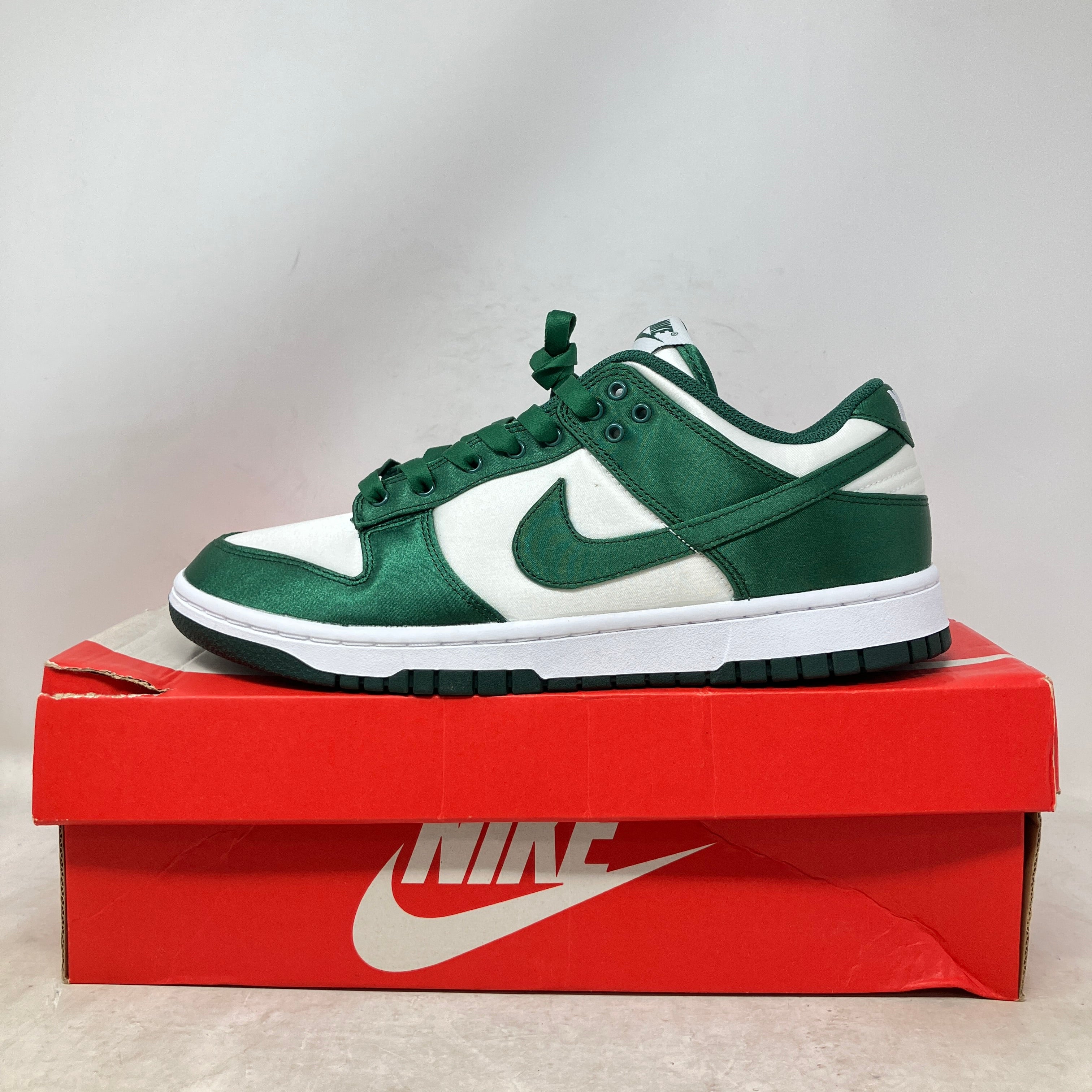 NIKE DUNK LOW RETRO Michigan 28cm 新品未使用 Nike Dunk Low Michigan State Satin (Women's) – Hidden Realm