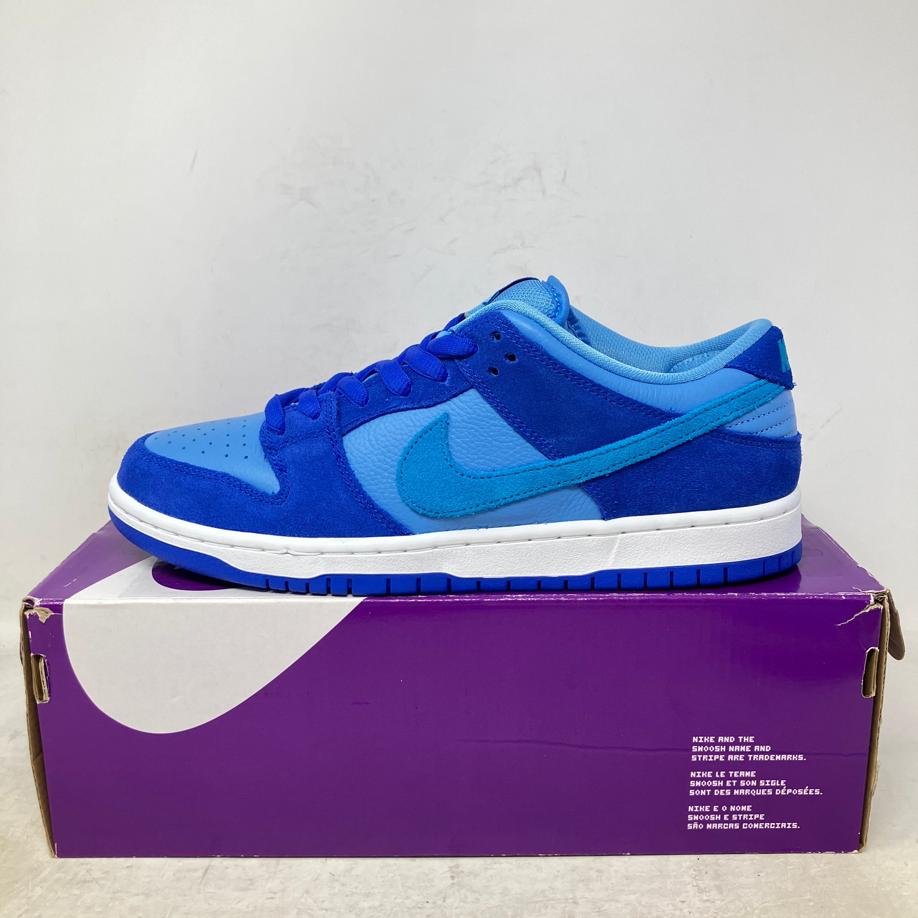 Nike SB Dunk Low Blue Raspberry