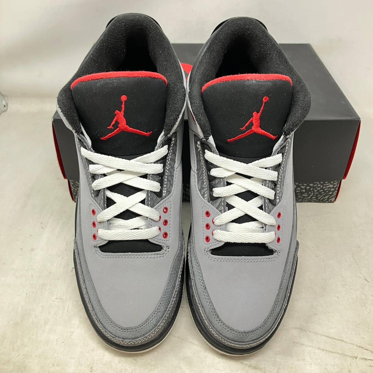 Jordan 3 Retro Stealth (2011)