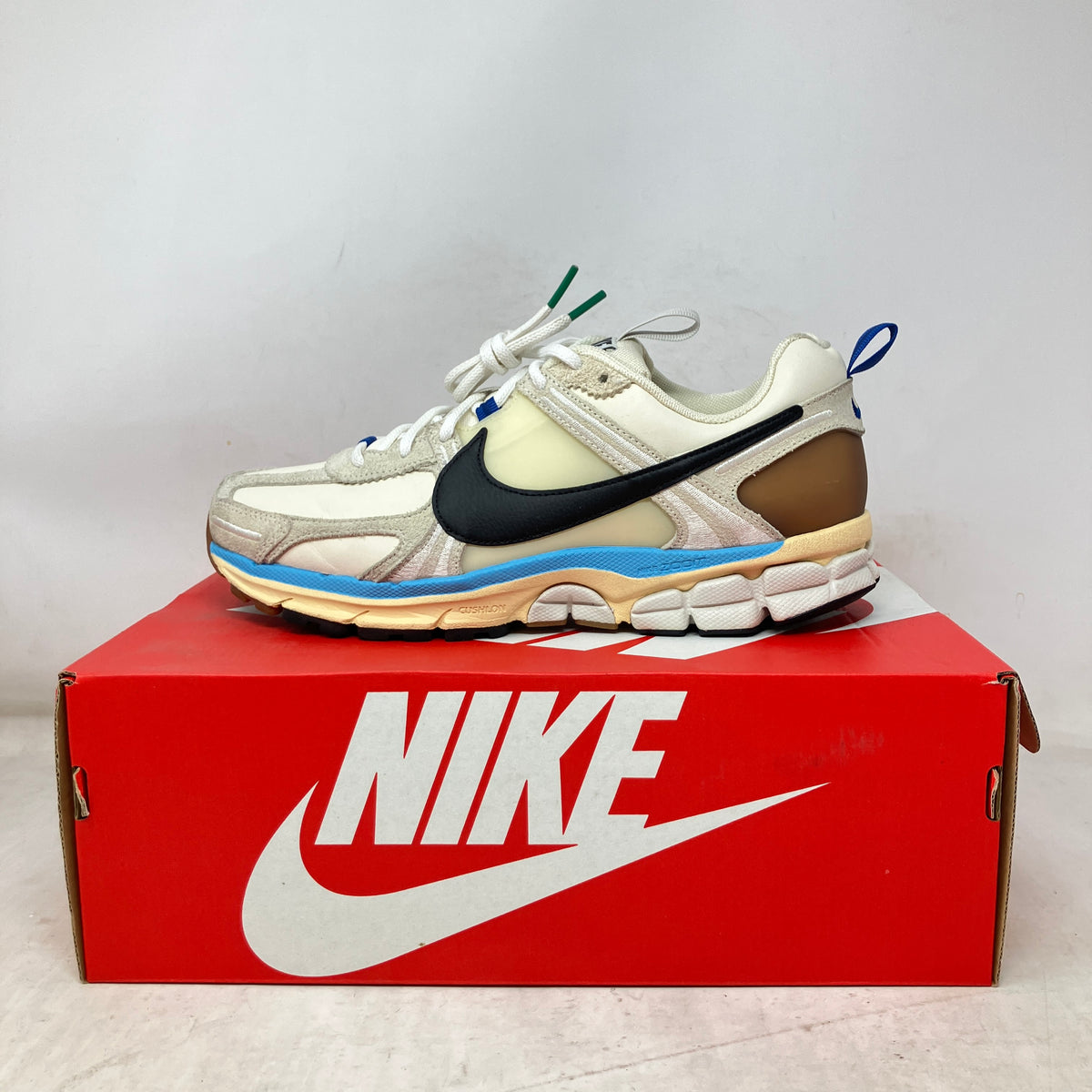 Nike Zoom Vomero 5 Designed by Japan (Women's)