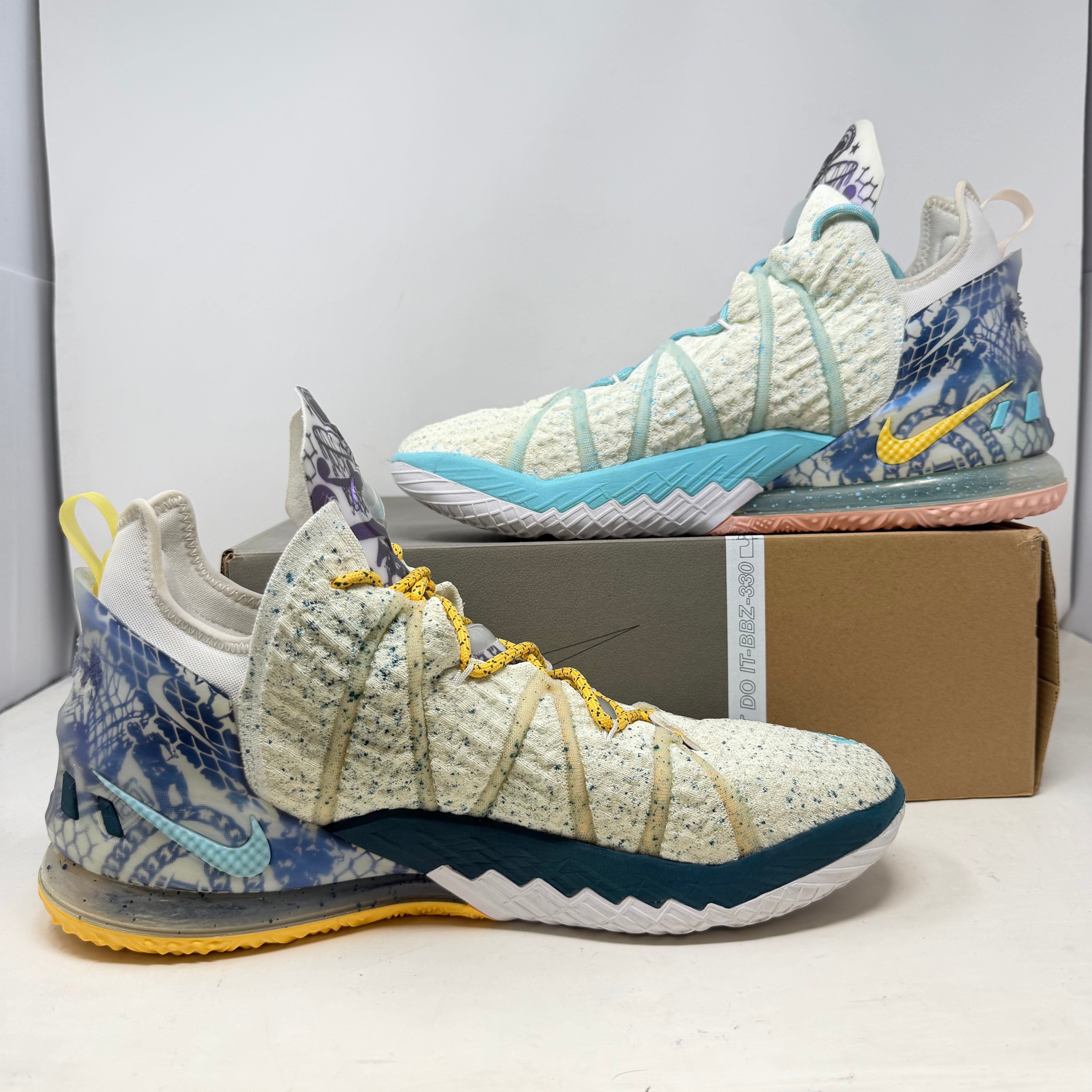 Nike LeBron 18 Reflections Flip