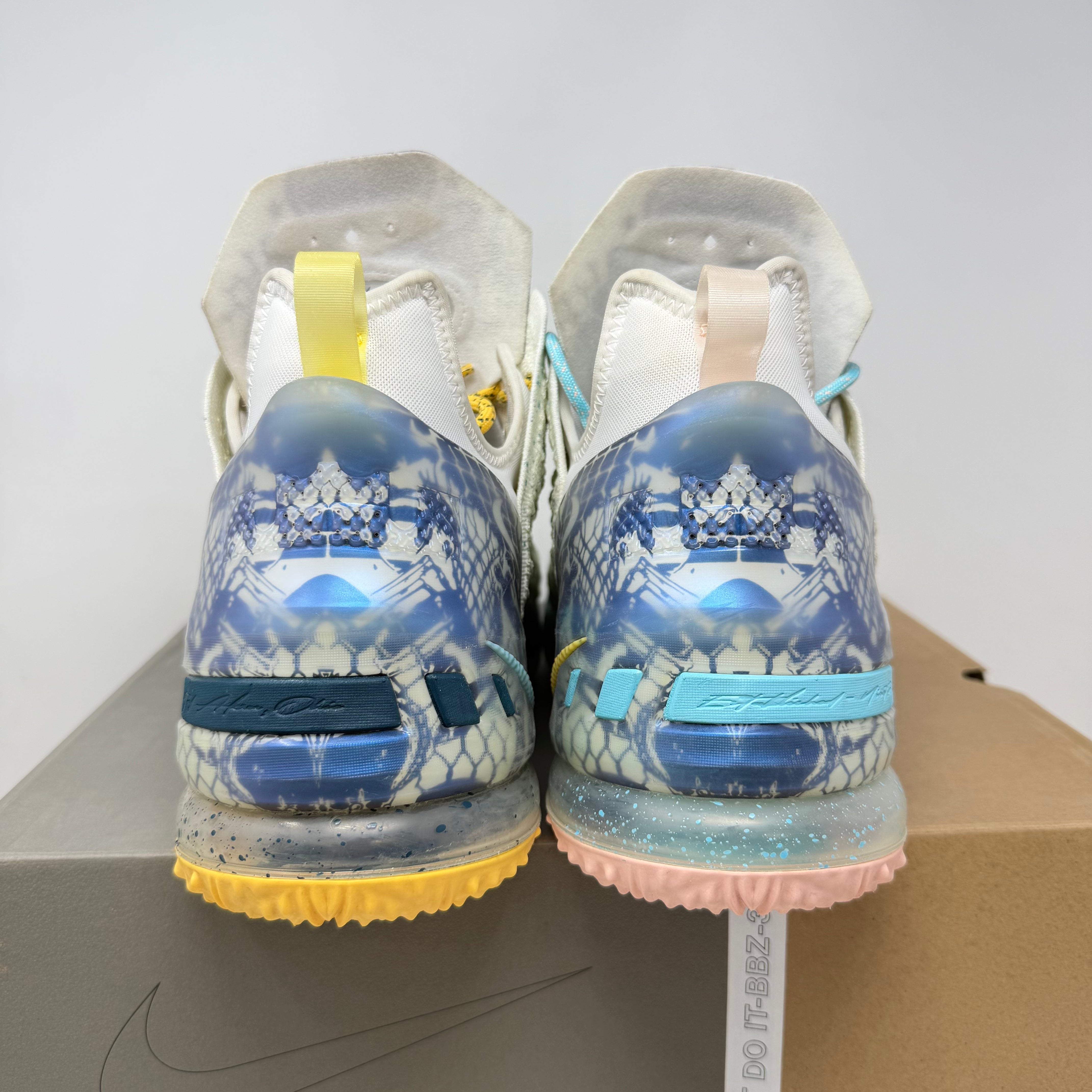 Nike LeBron 18 Reflections Flip
