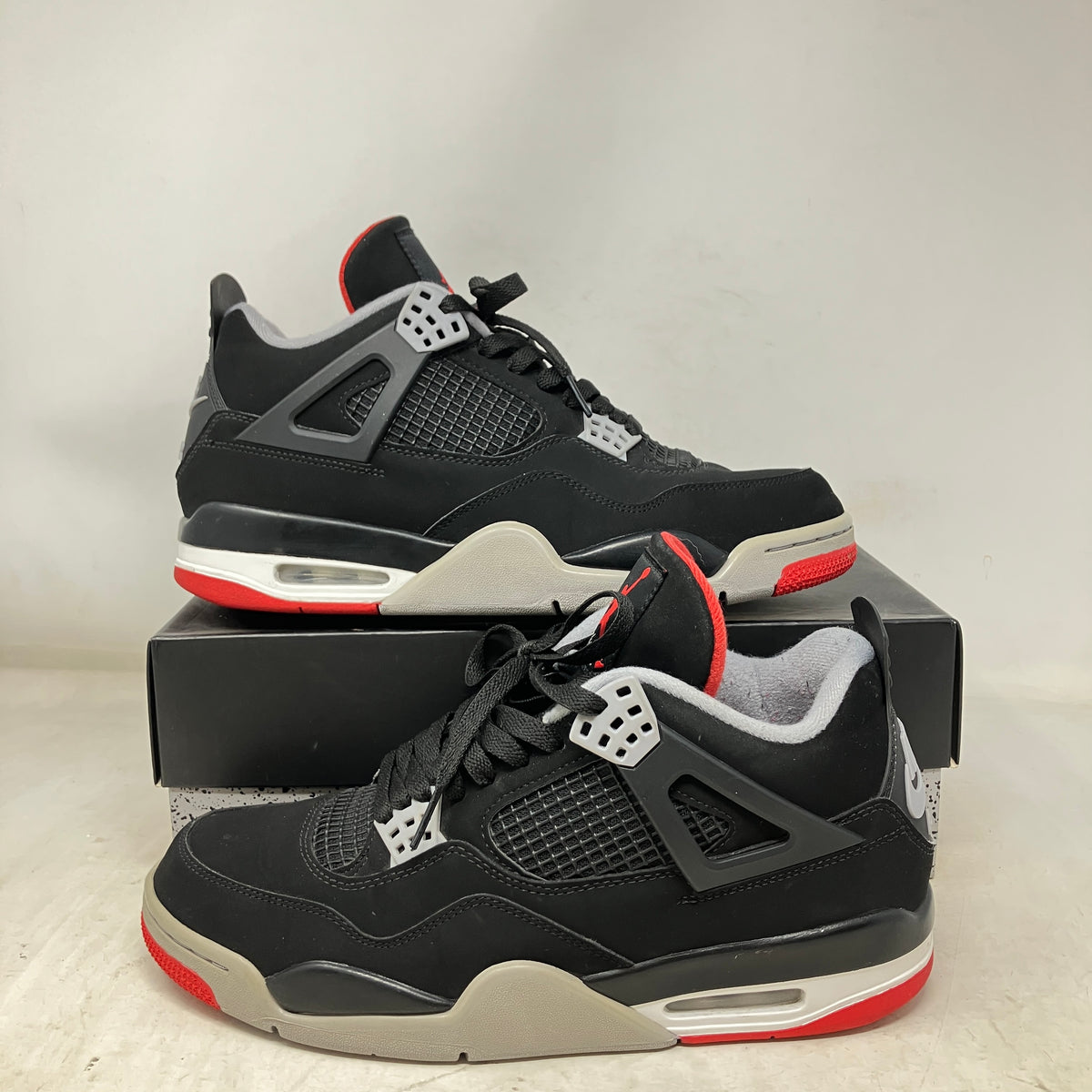 Jordan 4 Retro Bred (2019)