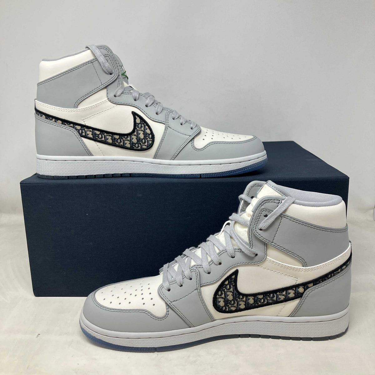 Jordan 1 Retro High Dior