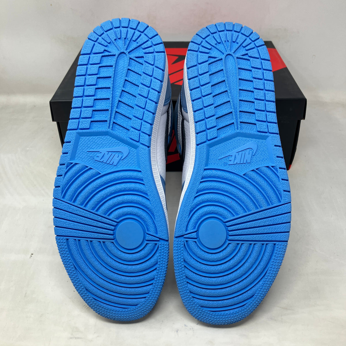 Jordan 1 Retro High OG University Blue