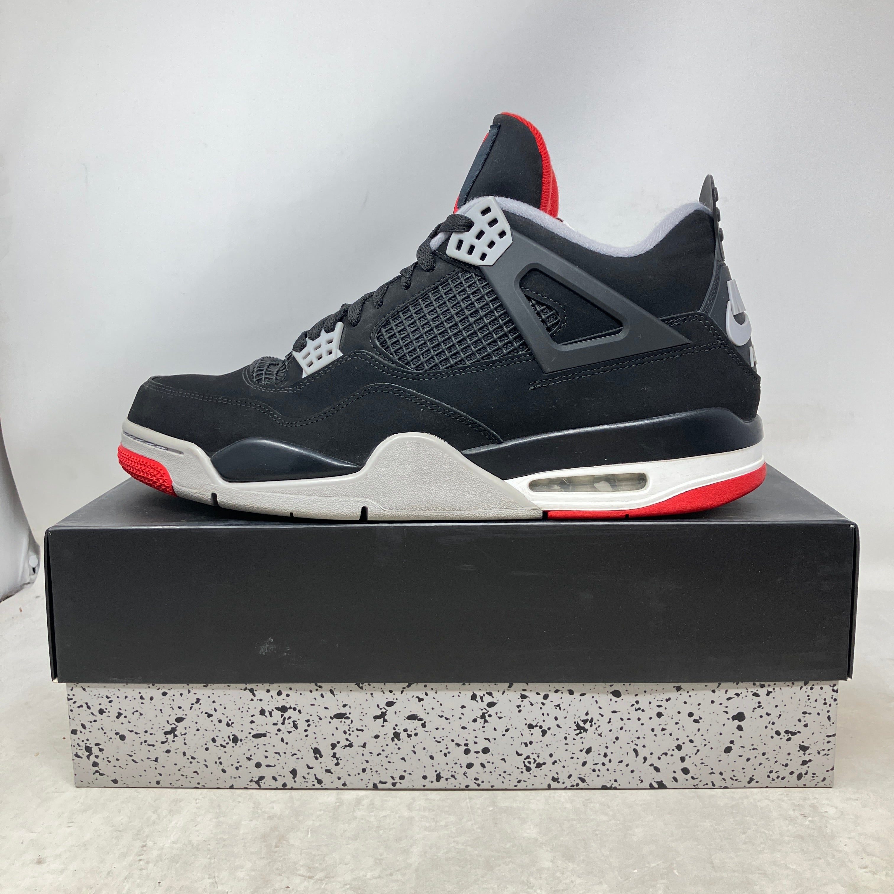 Jordan 4 Retro Bred (2019)