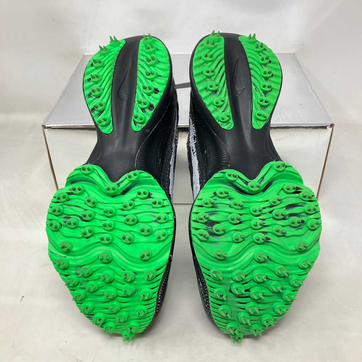 Nike Air Zoom Tempo Next% Flyknit Off-White Black Scream Green