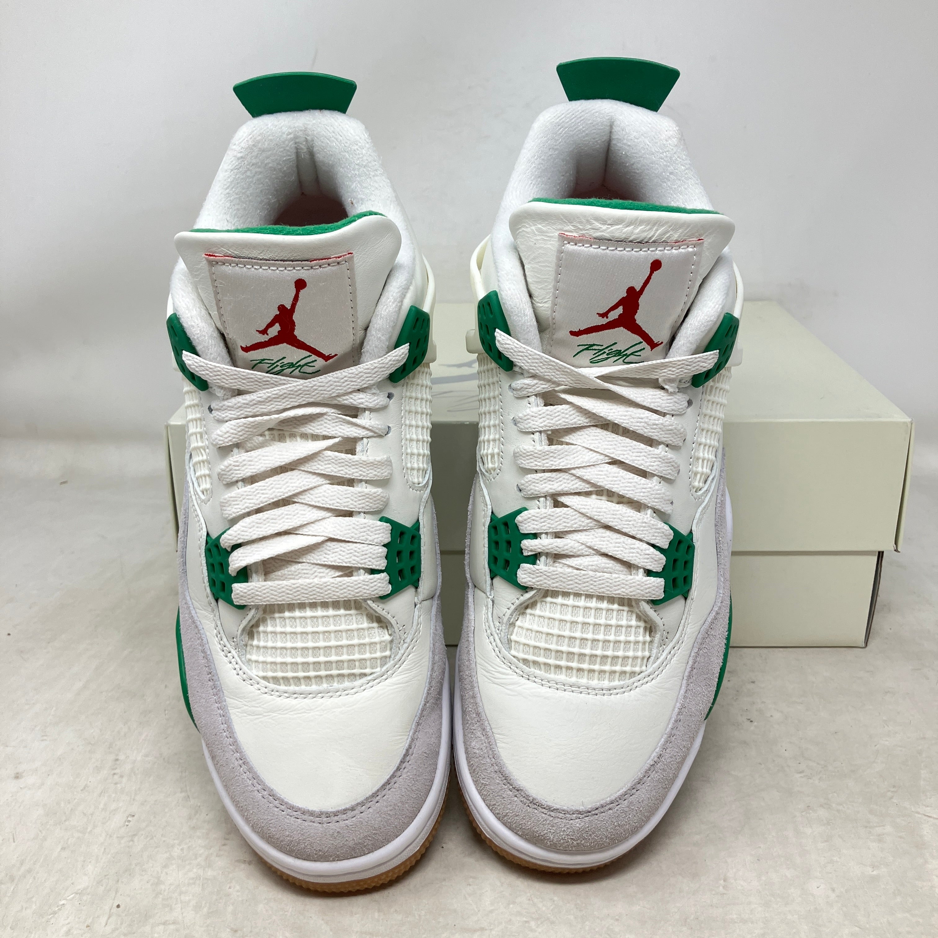 Jordan 4 Retro SB Pine Green