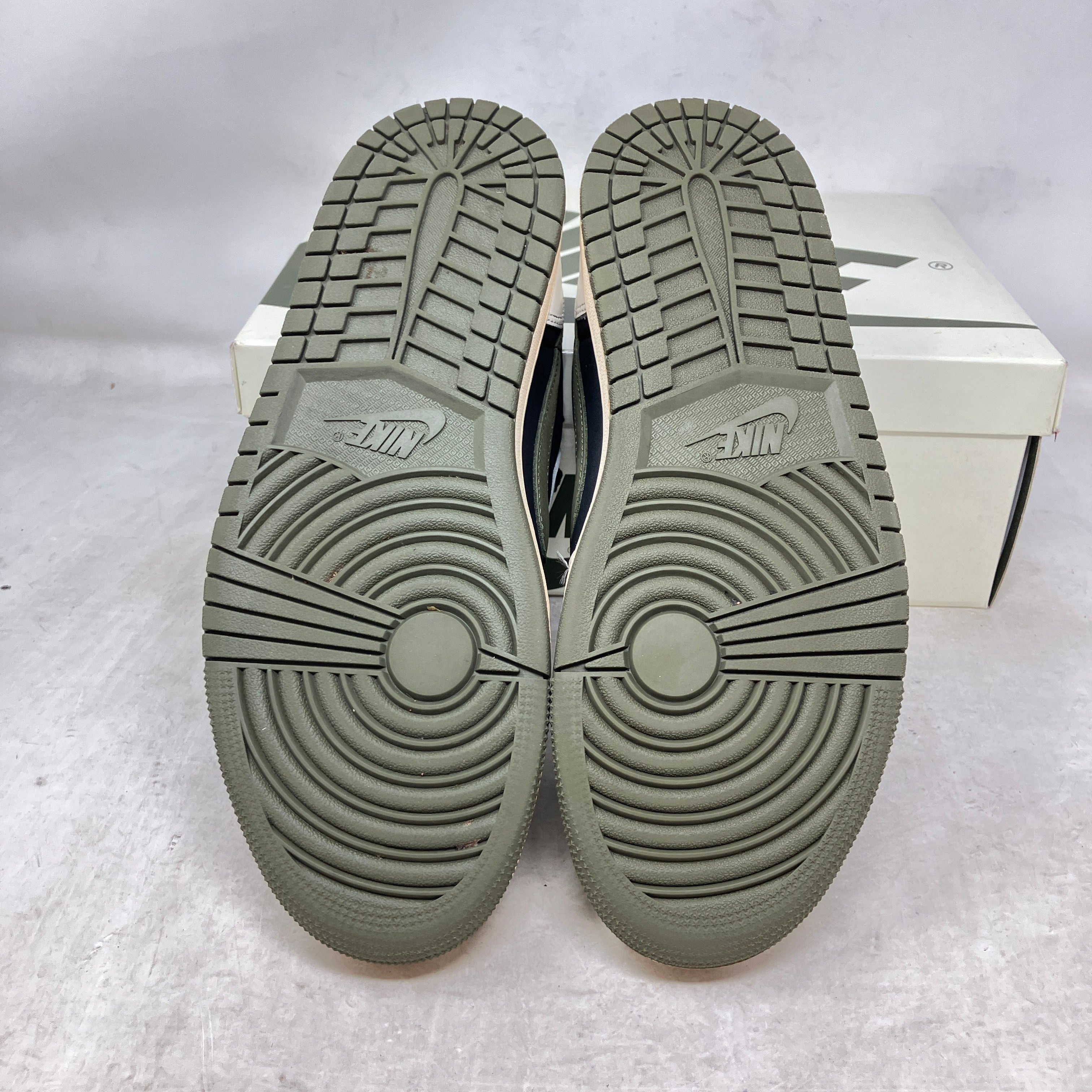 Jordan 1 Retro Low OG SP Travis Scott Olive (Women's)