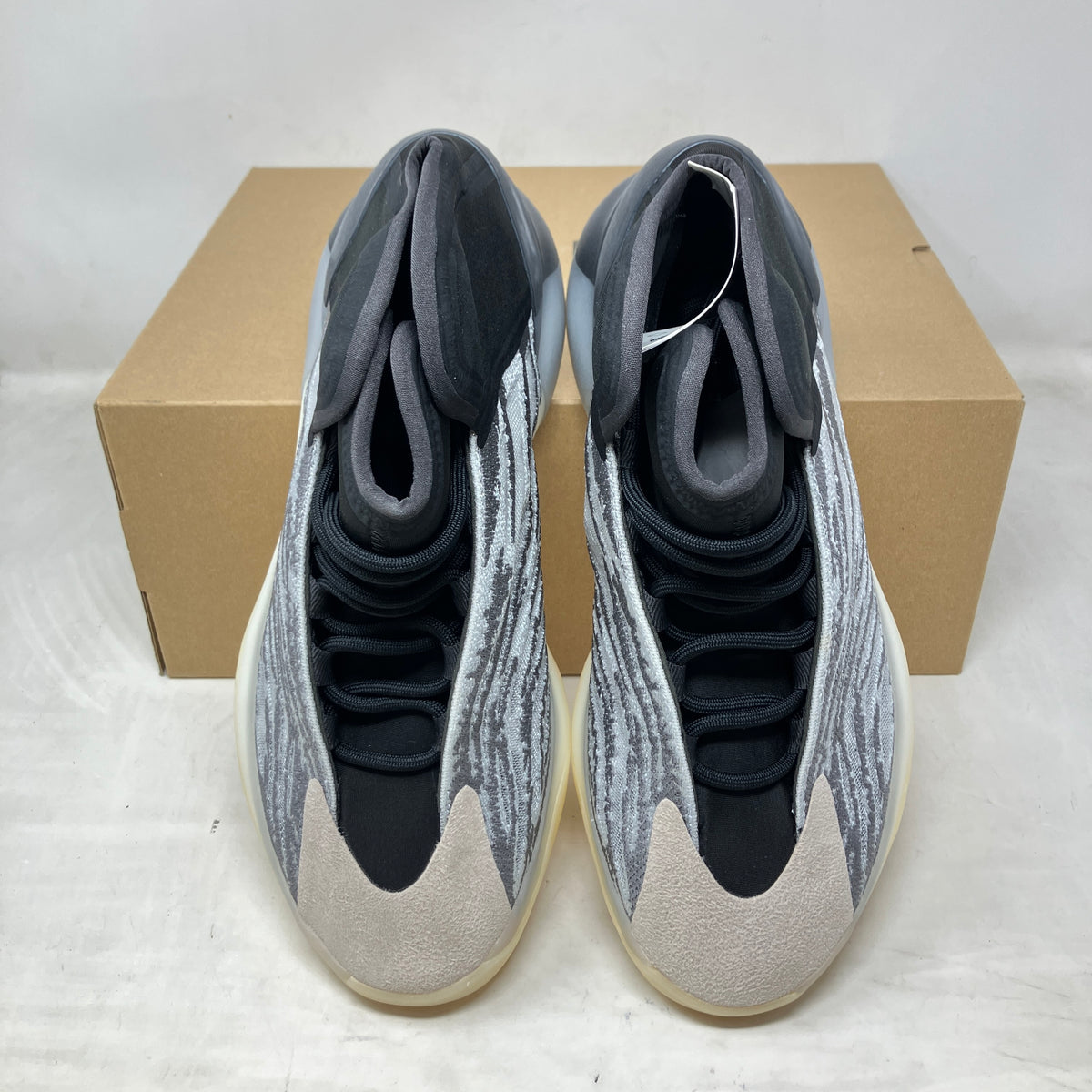 adidas Yeezy QNTM (Lifestyle Model)