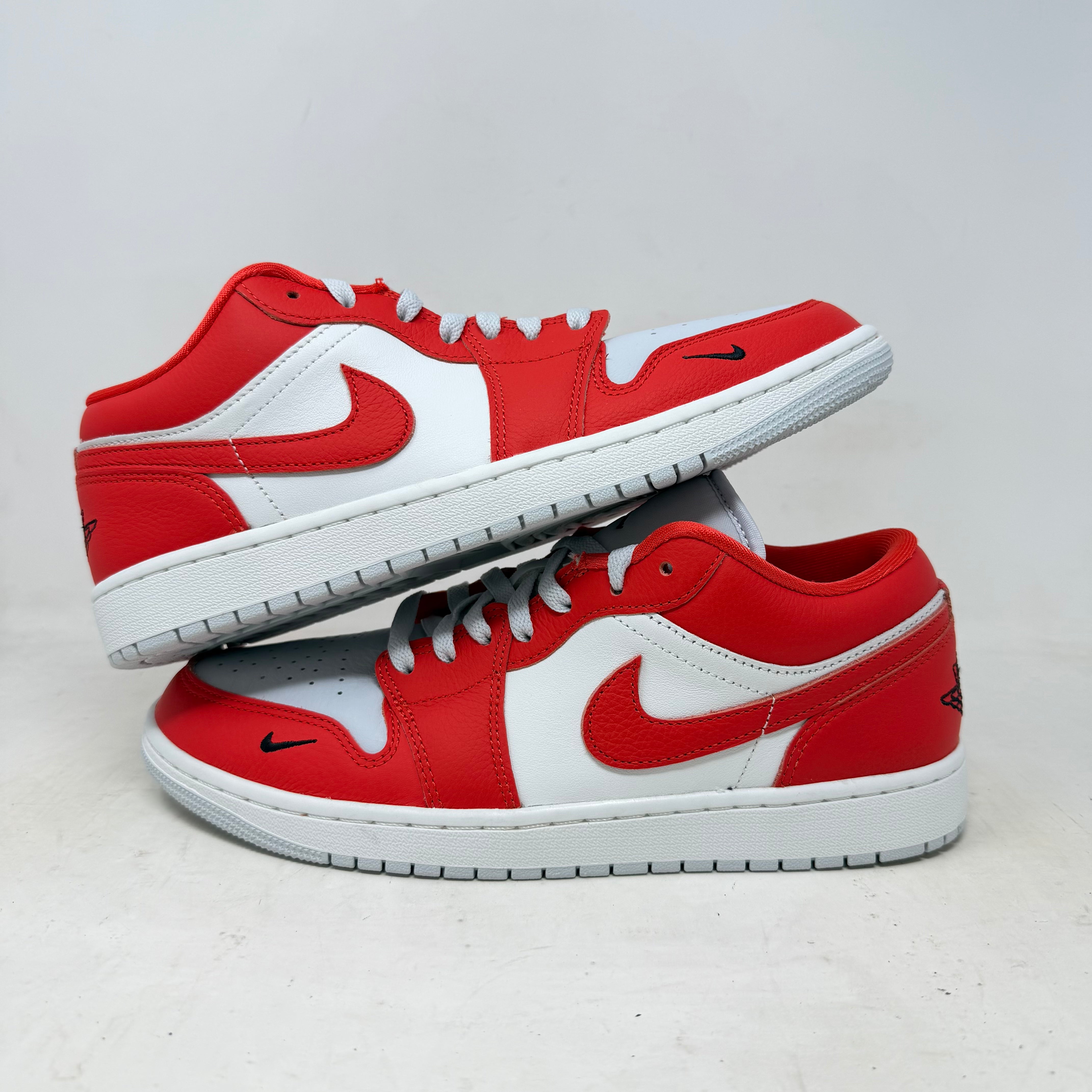 Jordan 1 Low SE Chile Red