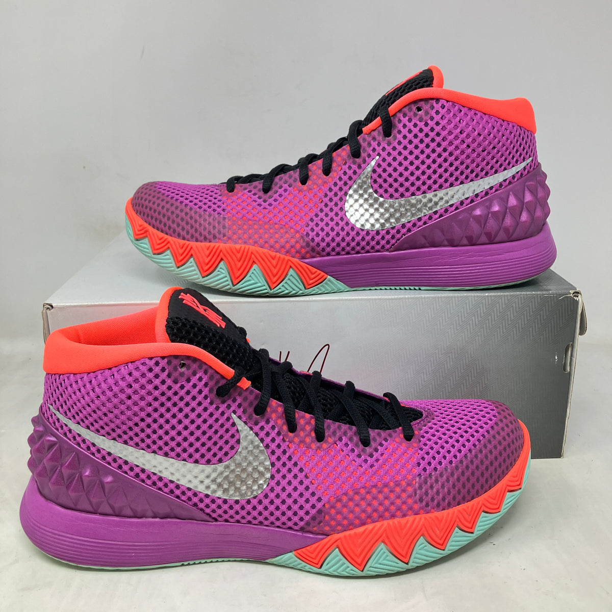 Nike Kyrie 1 Easter
