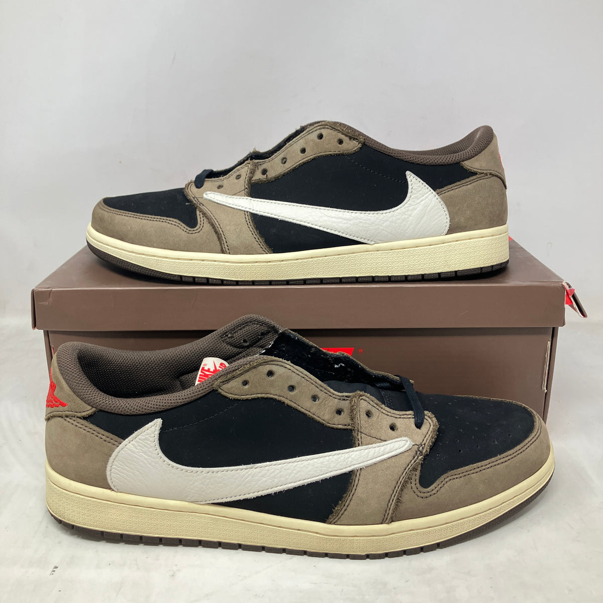 Jordan 1 Retro Low OG SP Travis Scott Mocha