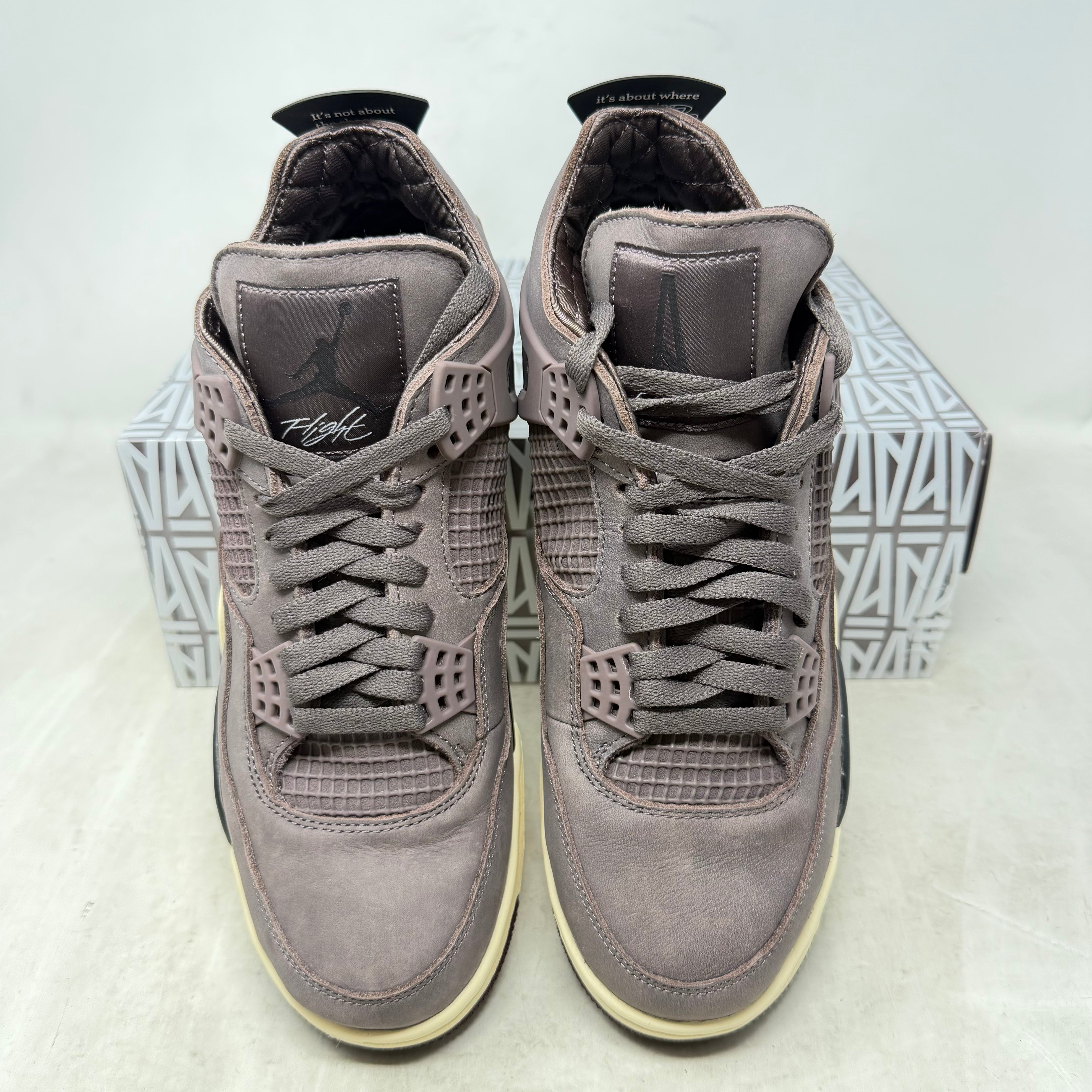 Jordan 4 Retro SP A Ma Maniére Violet Ore