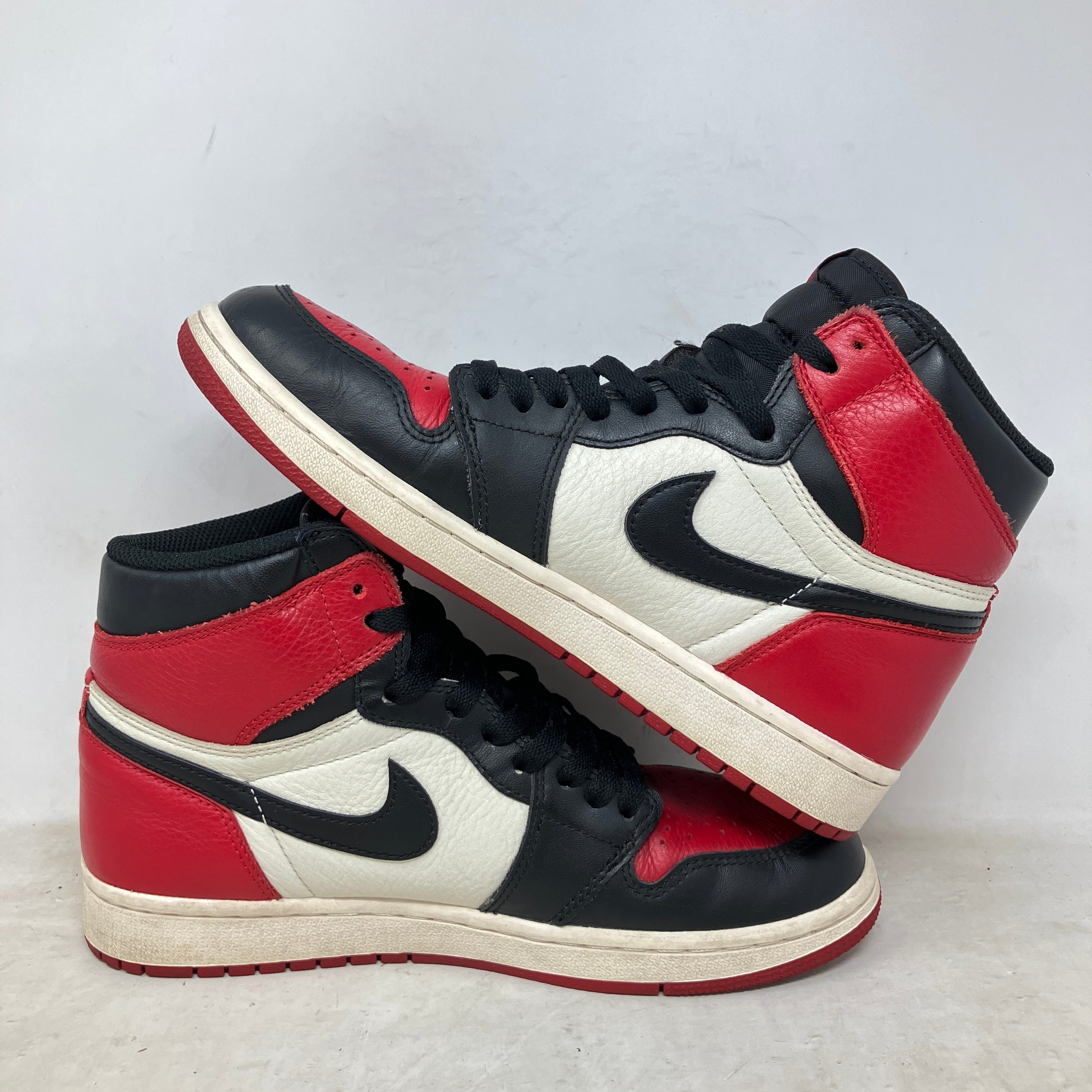 Jordan 1 Retro High Bred Toe