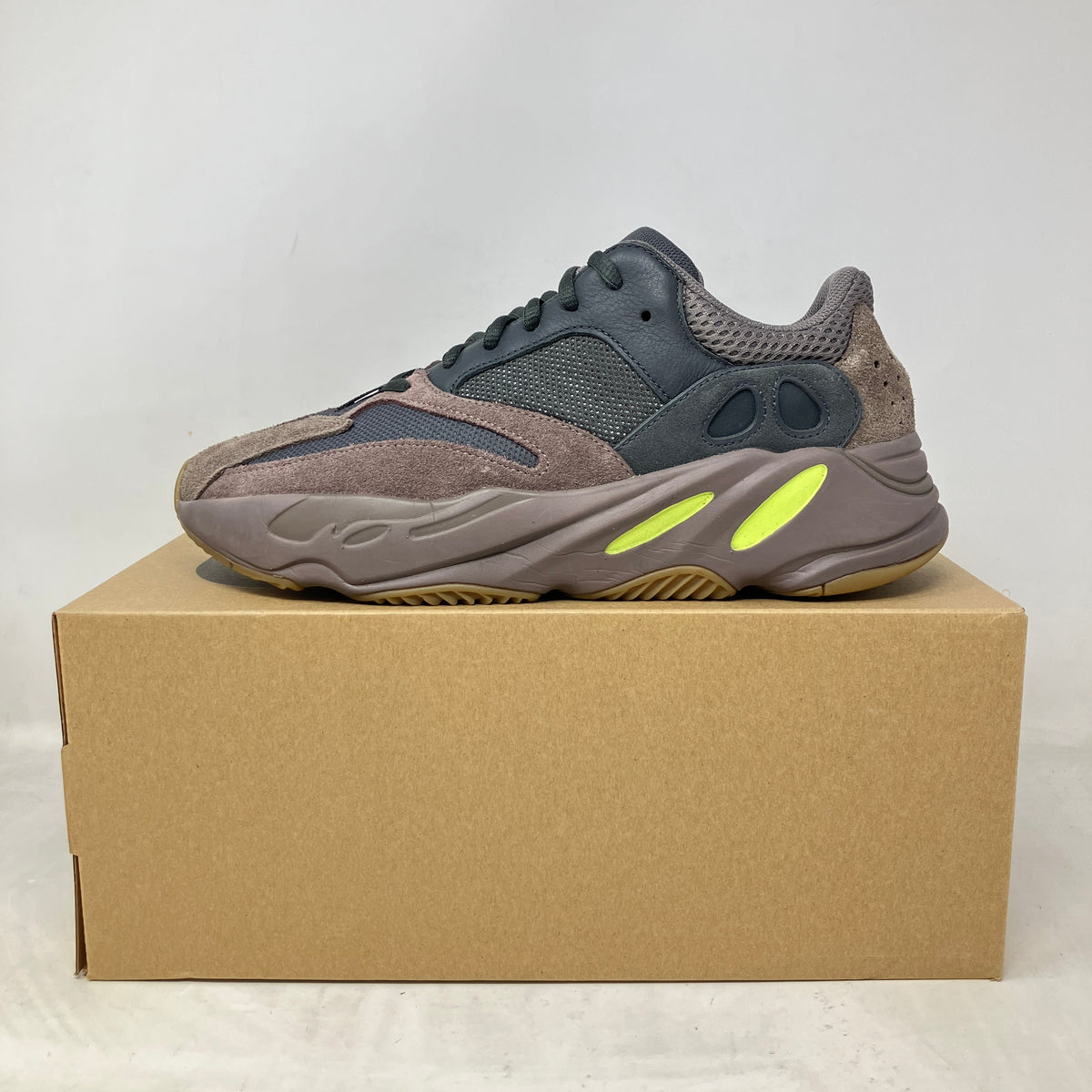 adidas Yeezy Boost 700 Mauve