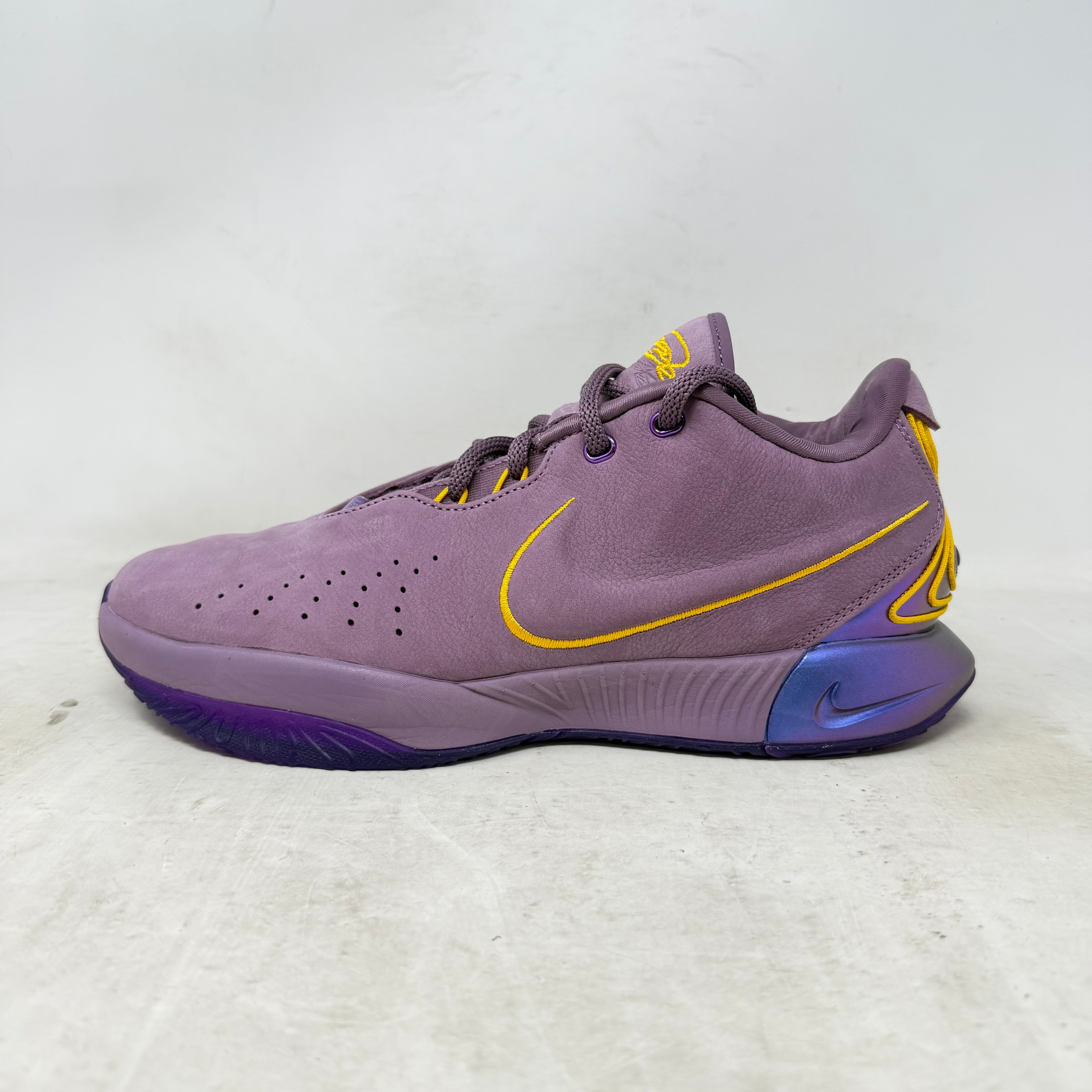 Nike LeBron 21 Purple Rain