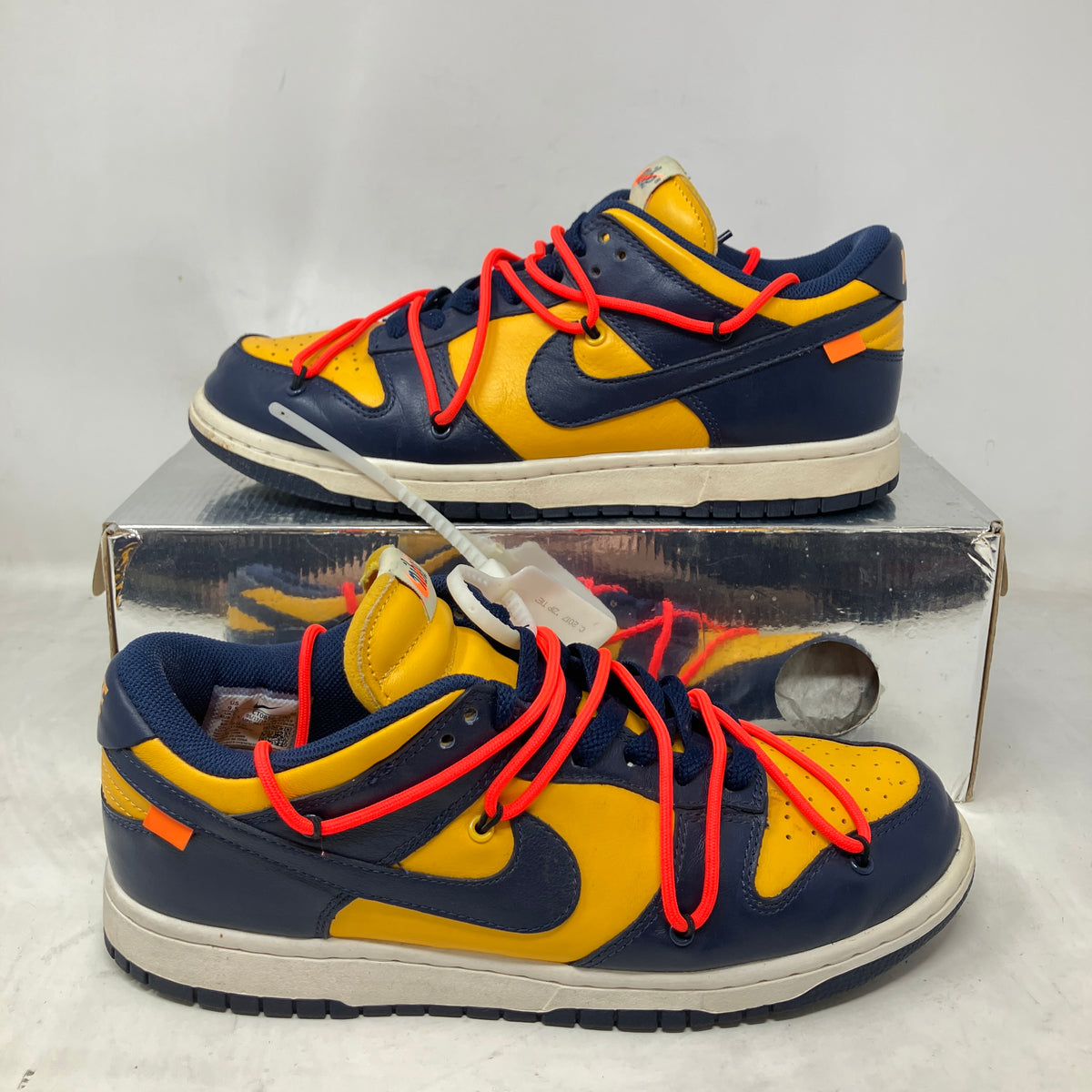 Nike Dunk Low Off-White University Gold