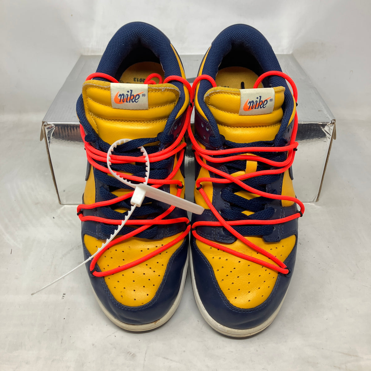 Nike Dunk Low Off-White University Gold