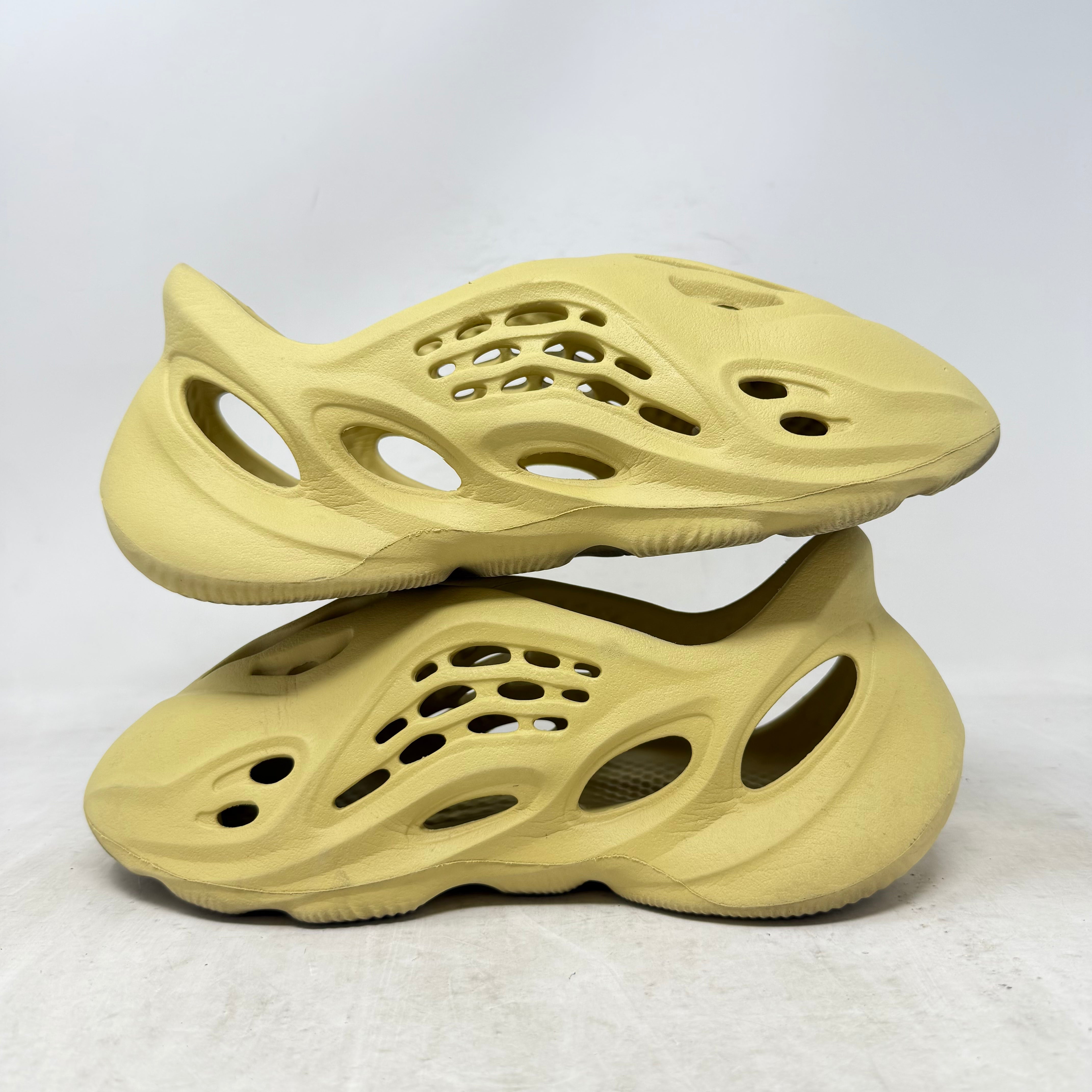adidas Yeezy Foam RNNR Sulfur