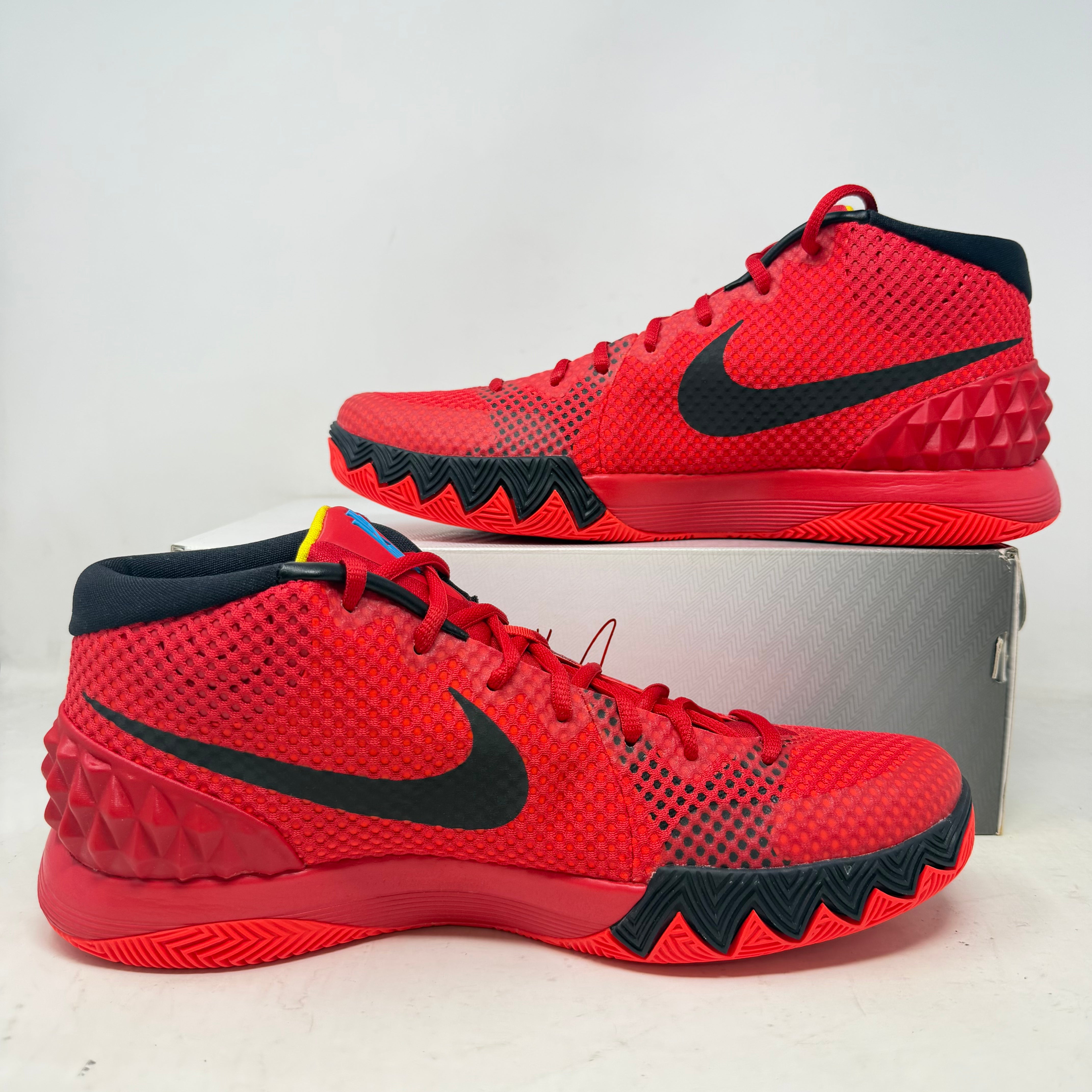 Nike Kyrie 1 Deceptive Red