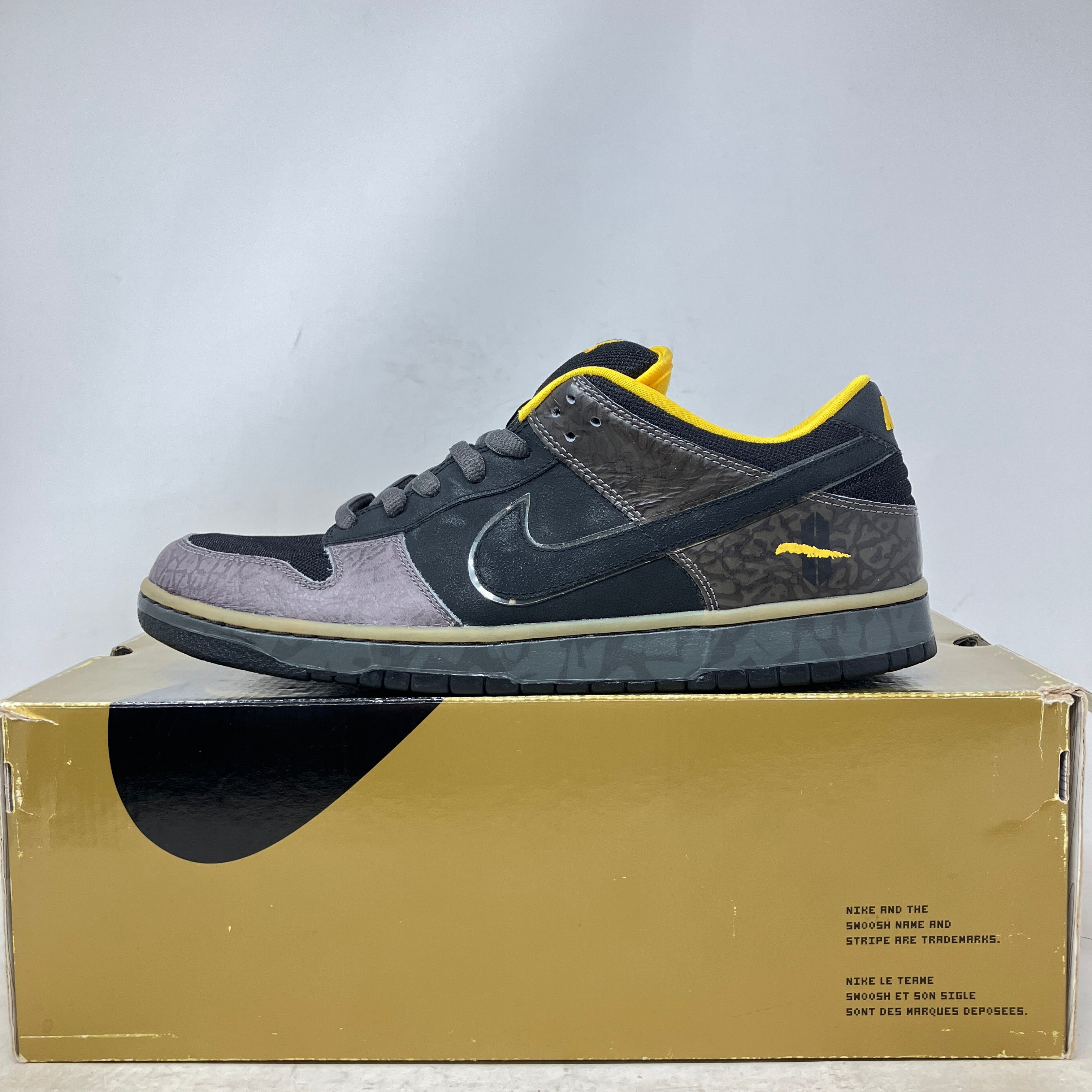 Nike SB Dunk Low Yellow Curb