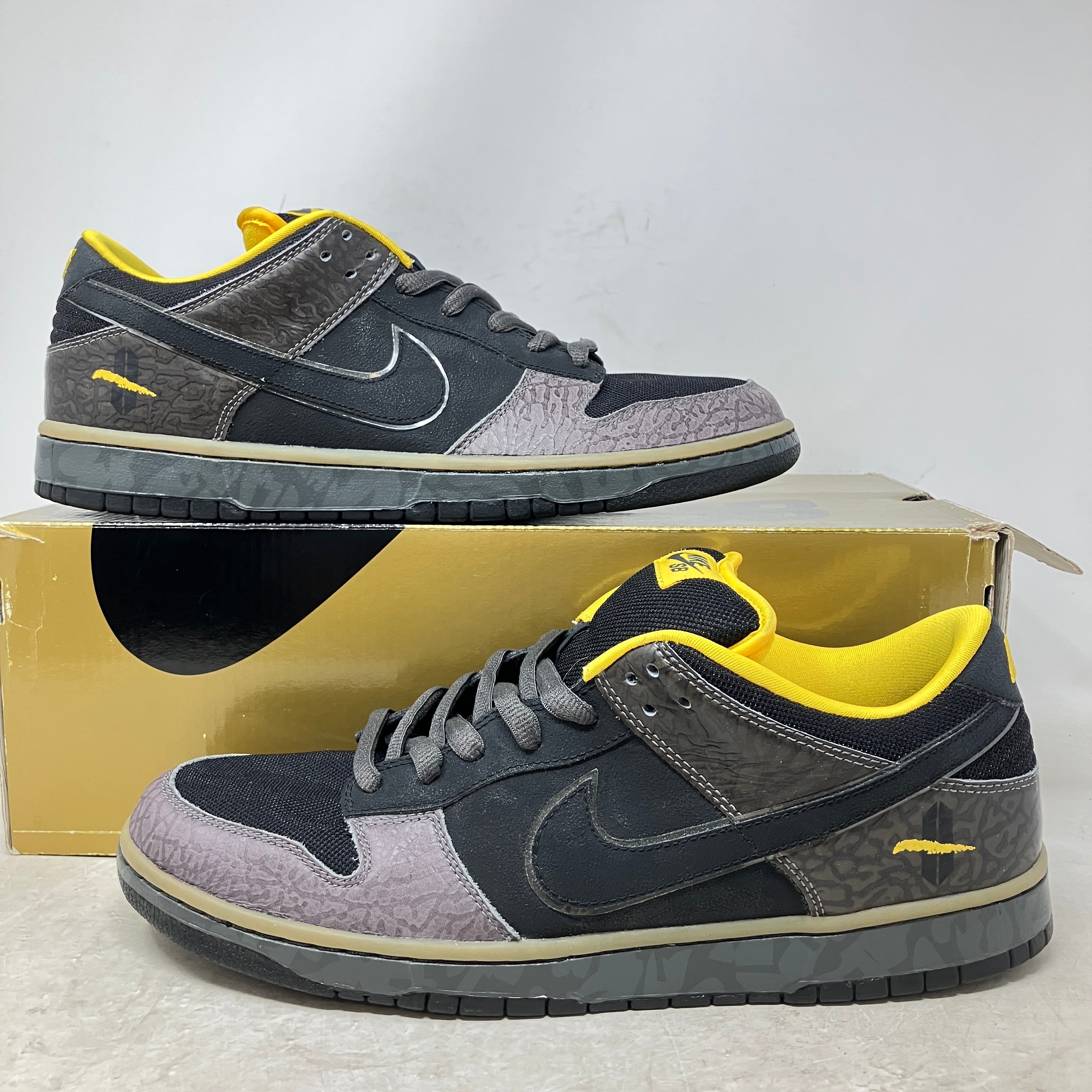 Nike SB Dunk Low Yellow Curb