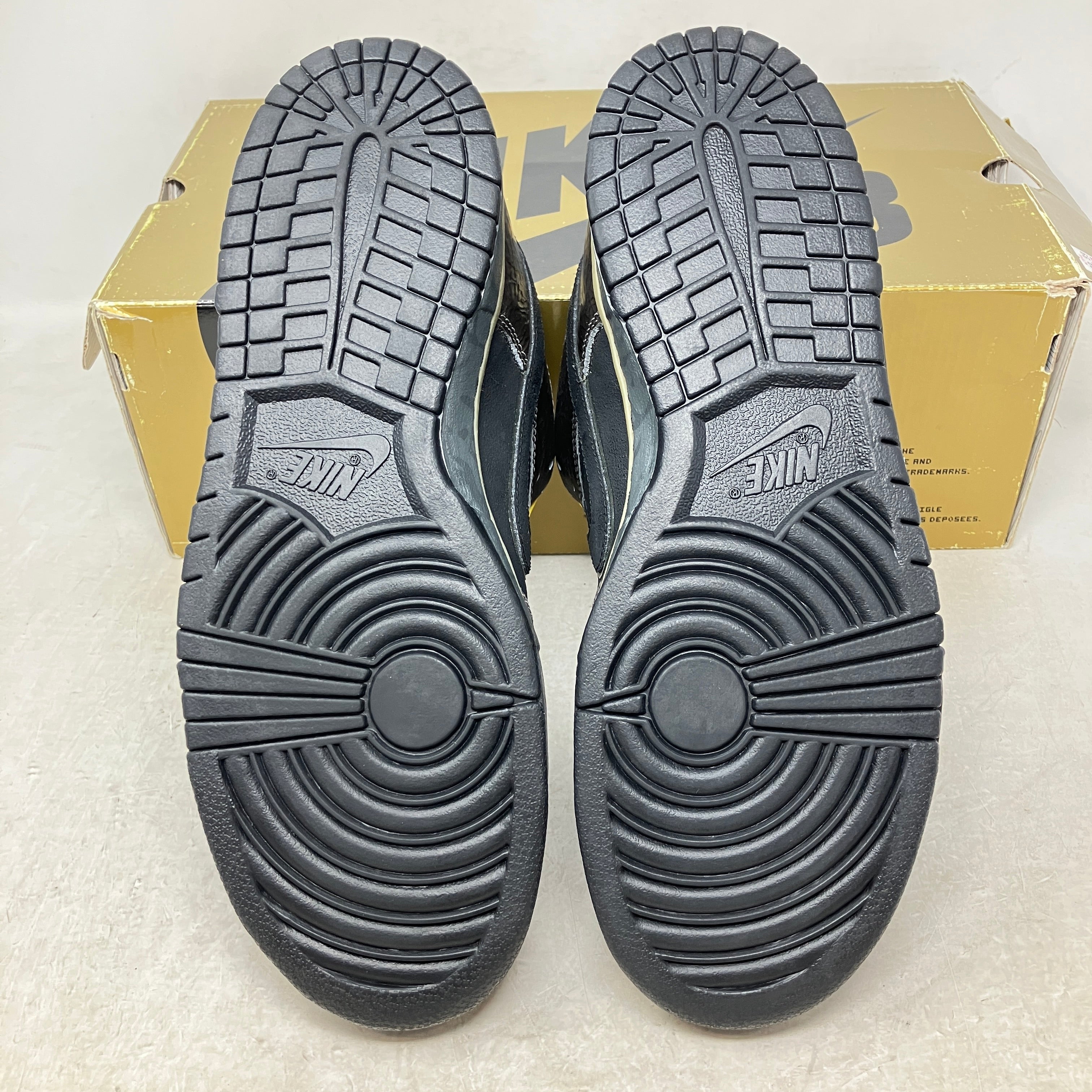 Nike SB Dunk Low Yellow Curb