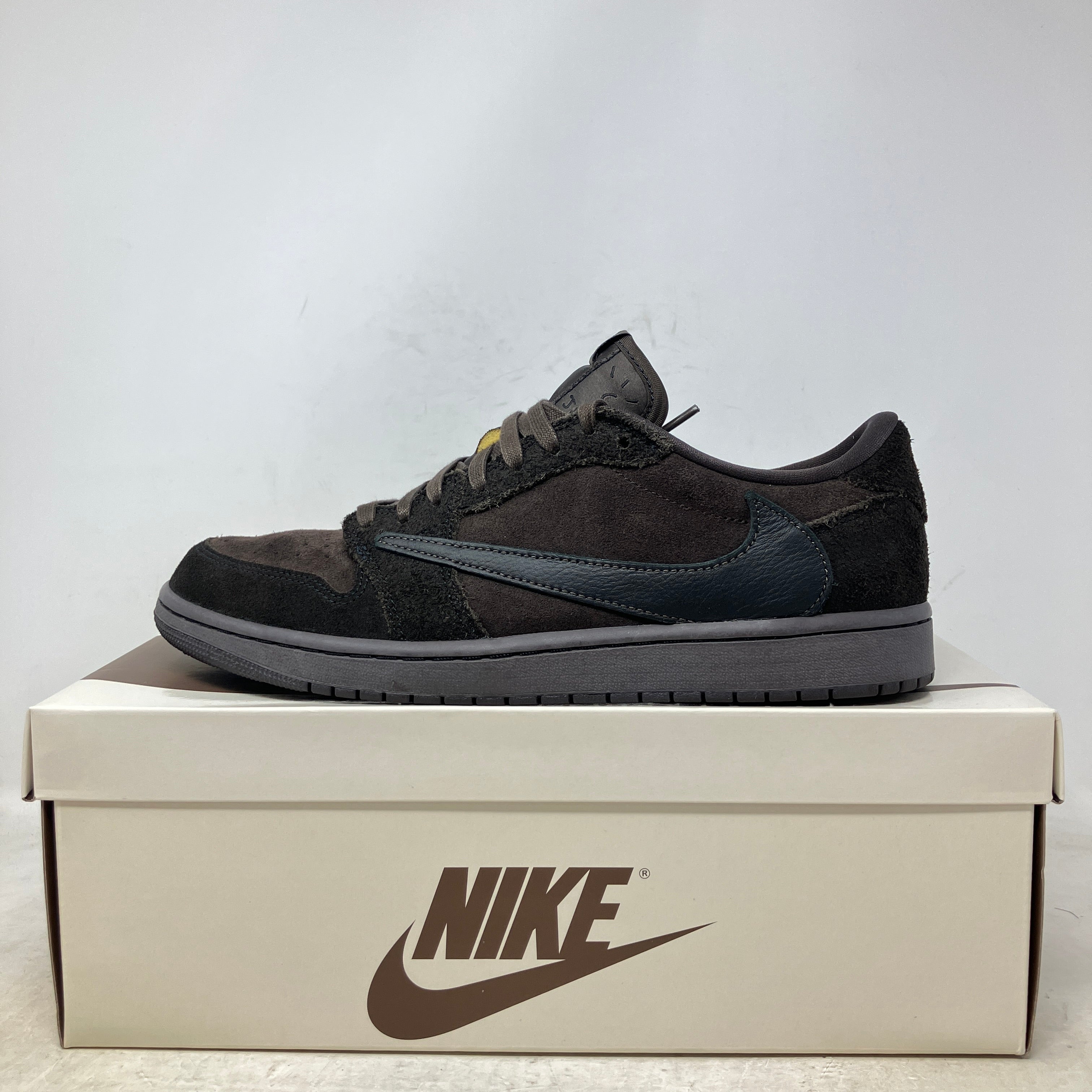 Jordan 1 Retro Low OG SP Travis Scott Velvet Brown – Hidden Realm