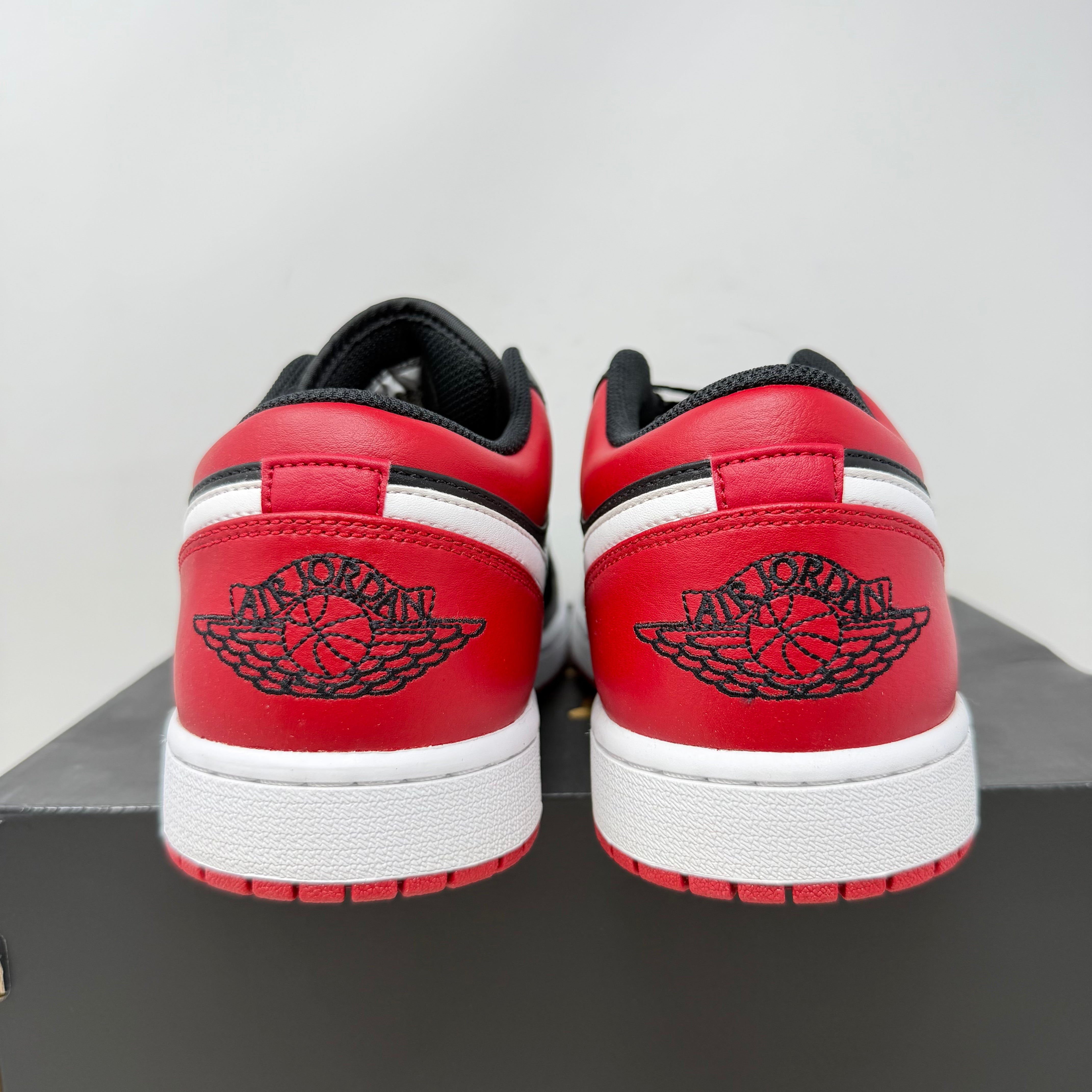 Jordan 1 Low Alternate Bred Toe