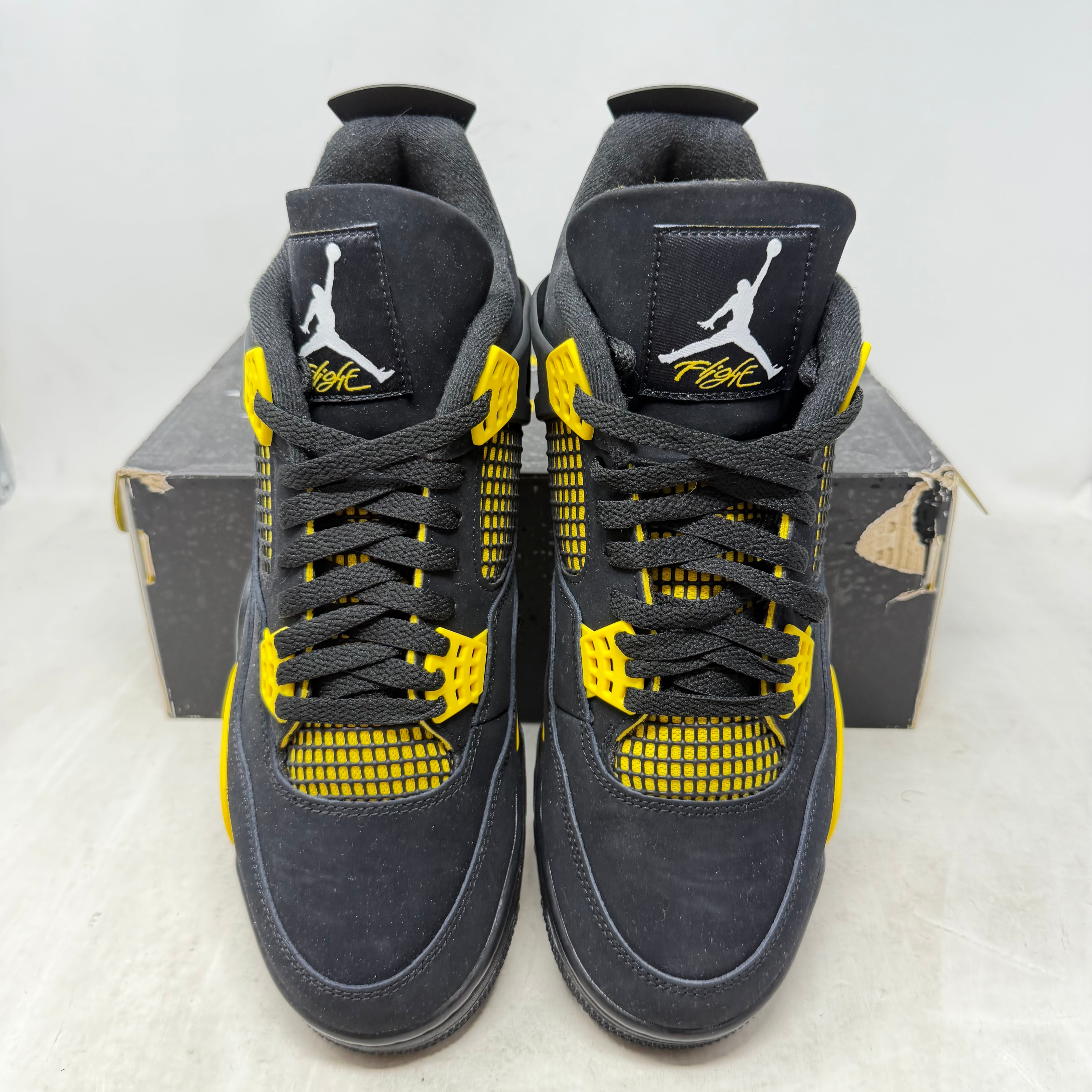 Jordan 4 Retro Thunder (2023)