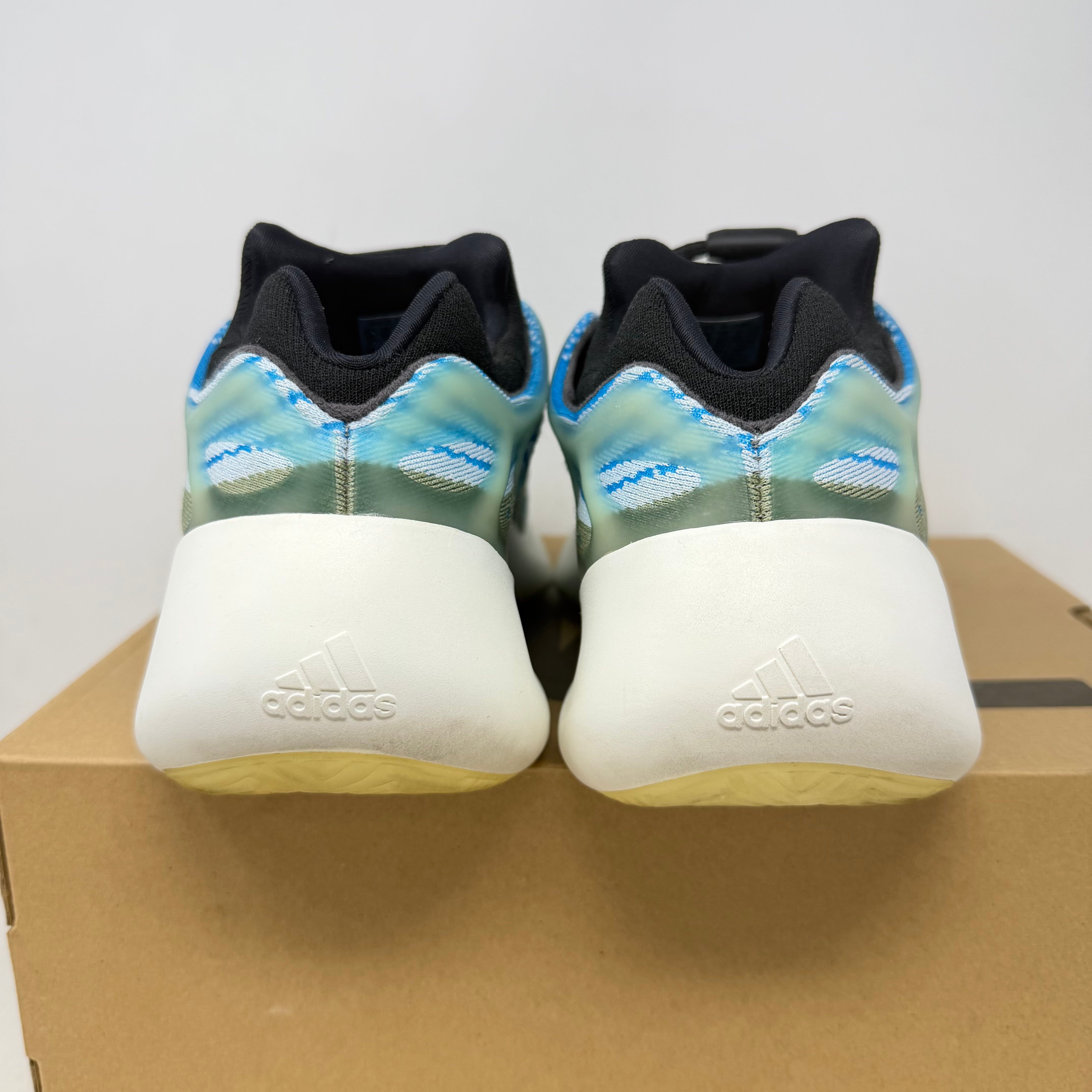 adidas Yeezy 700 V3 Arzareth