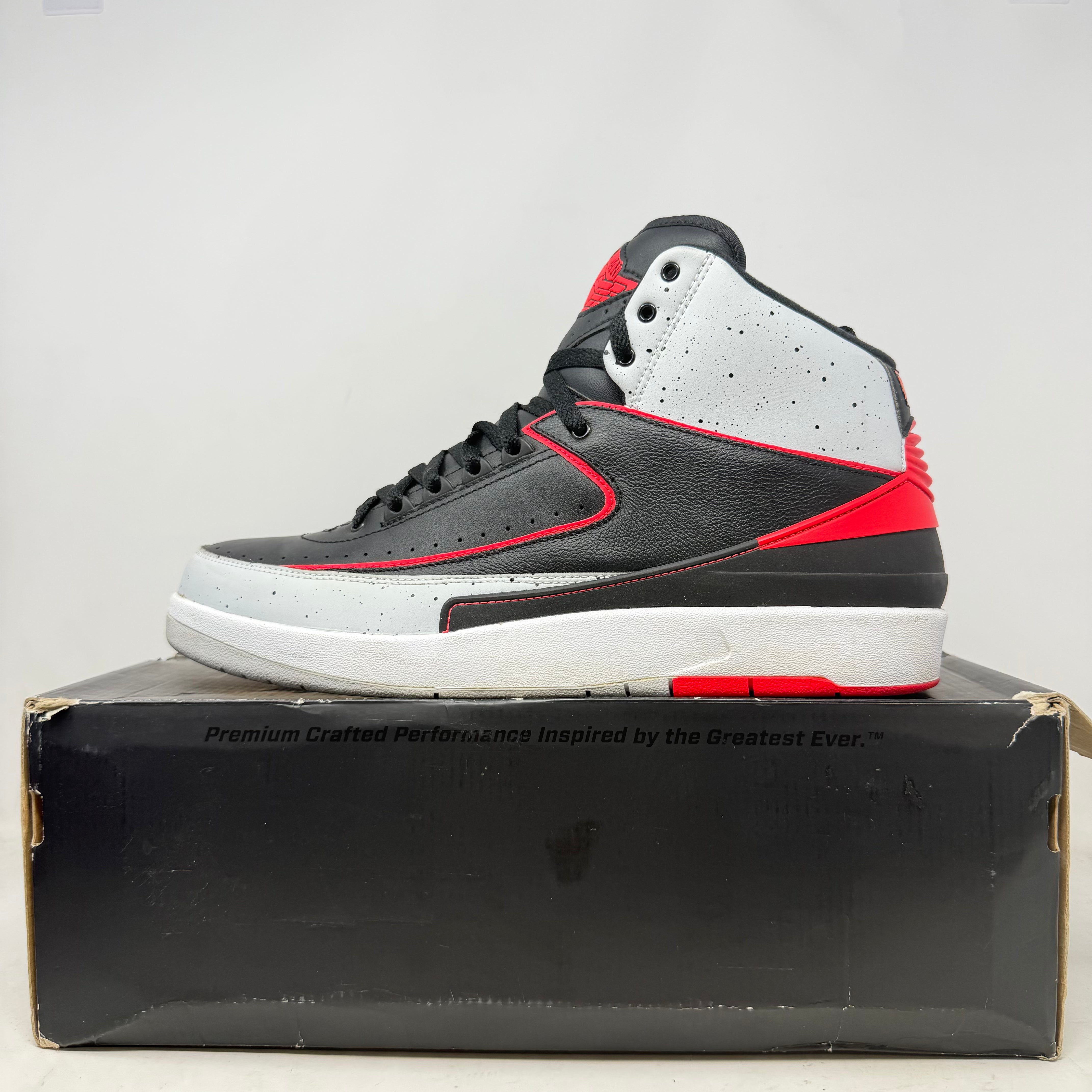 Jordan 2 Retro Infrared Cement