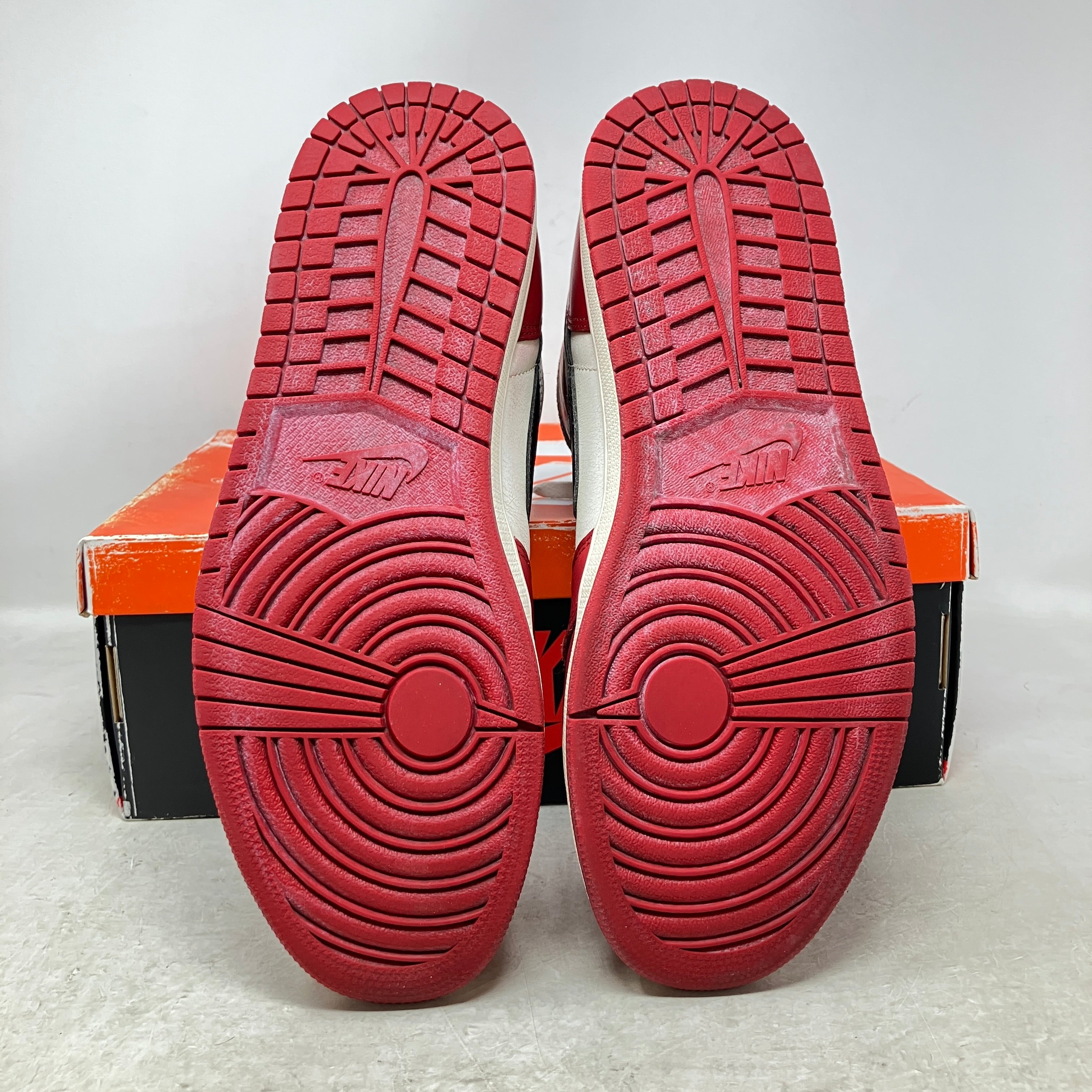 Jordan 1 Retro High OG Chicago Lost and Found