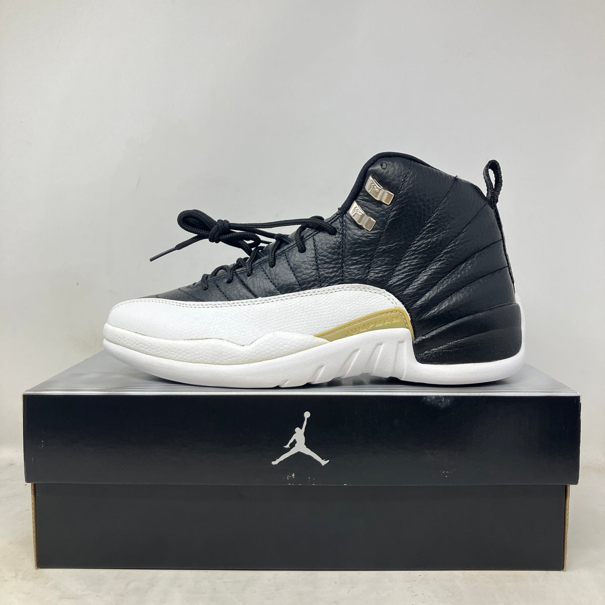 Jordan 12 Retro Playoffs (2004)