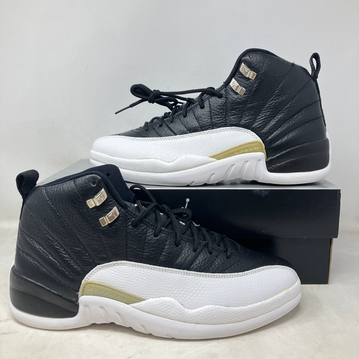 Jordan 12 Retro Playoffs (2004)