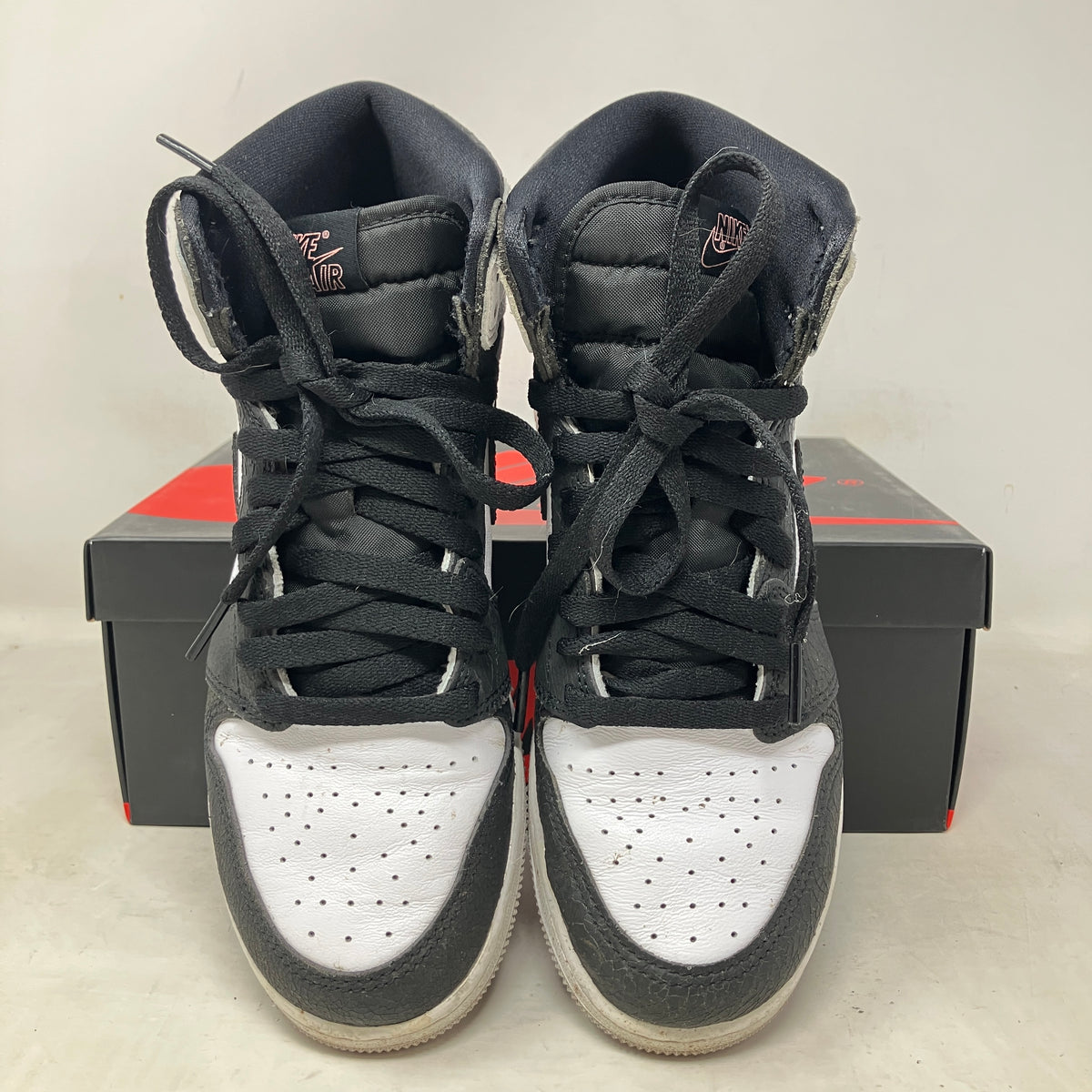 Jordan 1 Retro High OG Bleached Coral (GS)