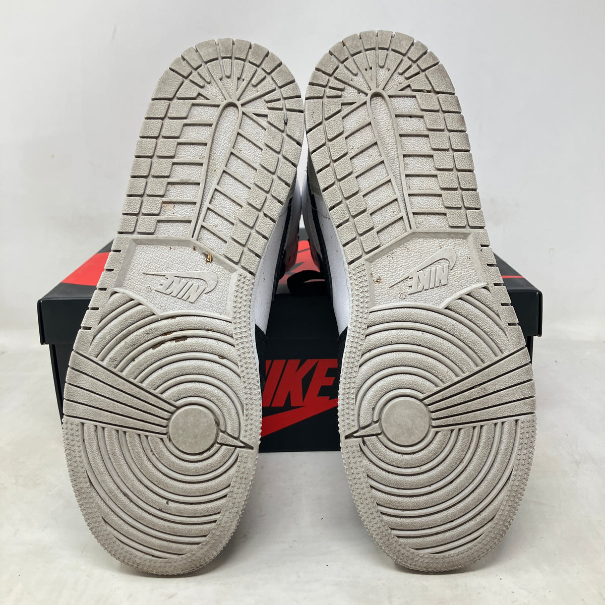 Jordan 1 Retro High OG Bleached Coral (GS)