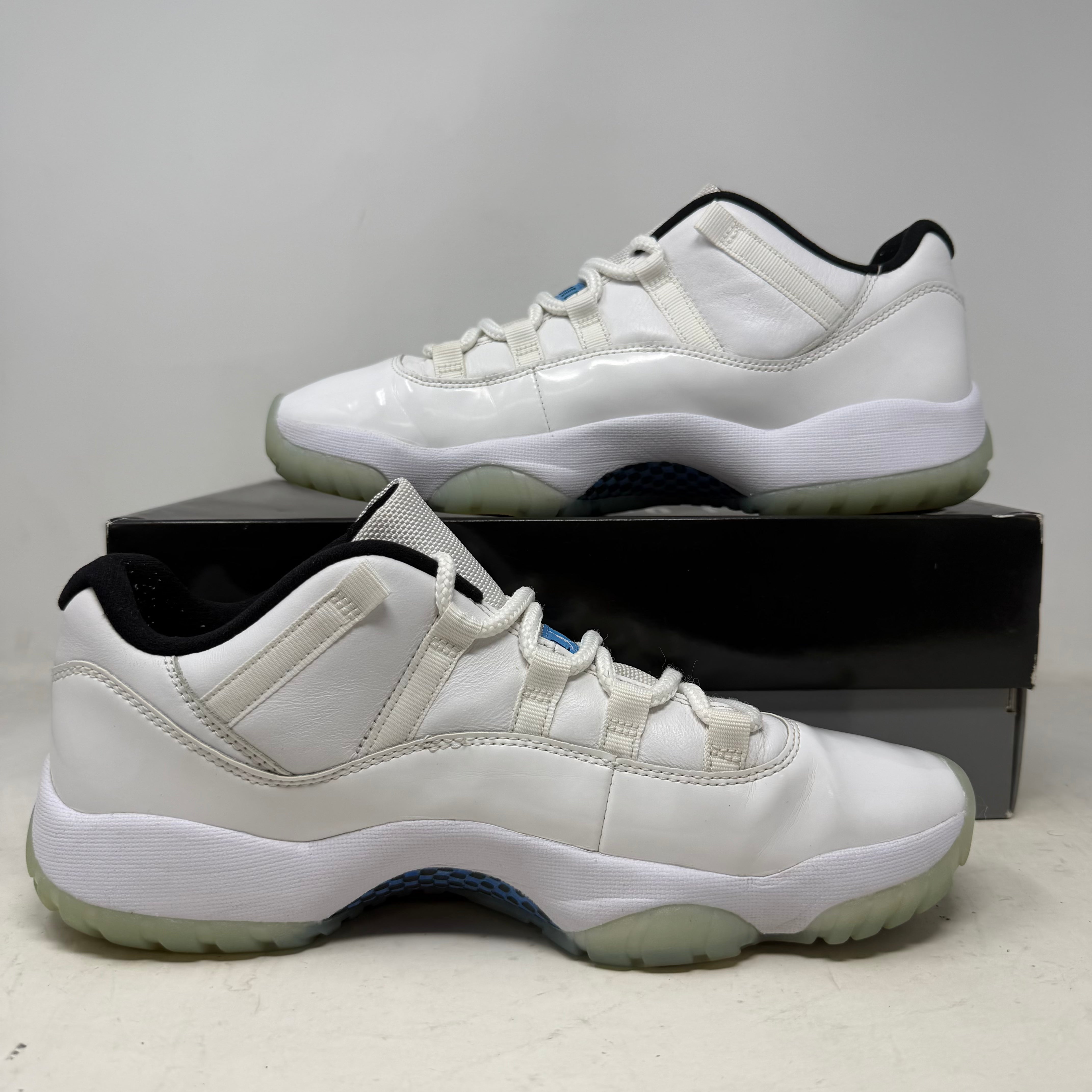 Jordan 11 Retro Low Legend Blue